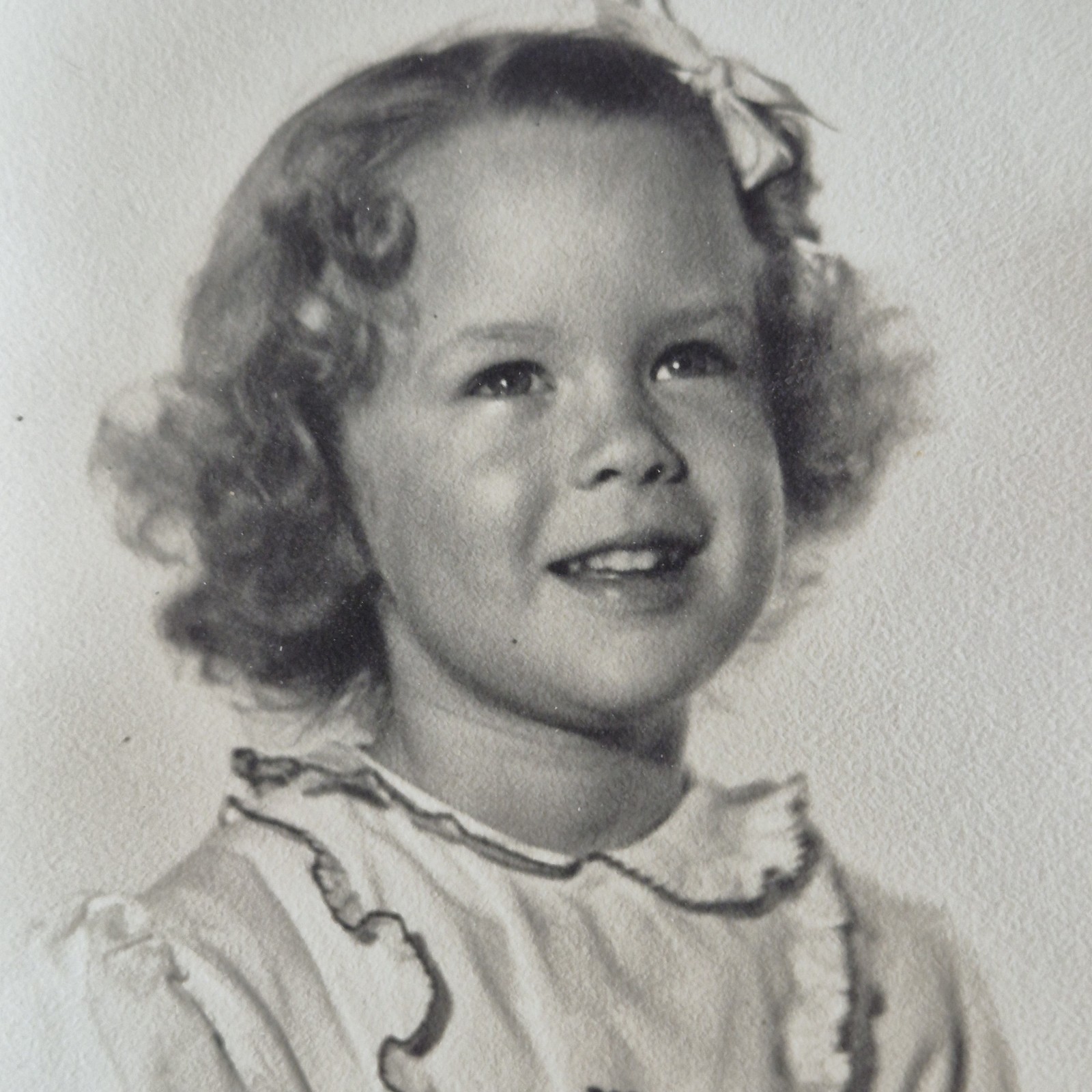 Vintage Studio Photo Cute Young Child Girl with Bow Curly Hair 1947 Portrait