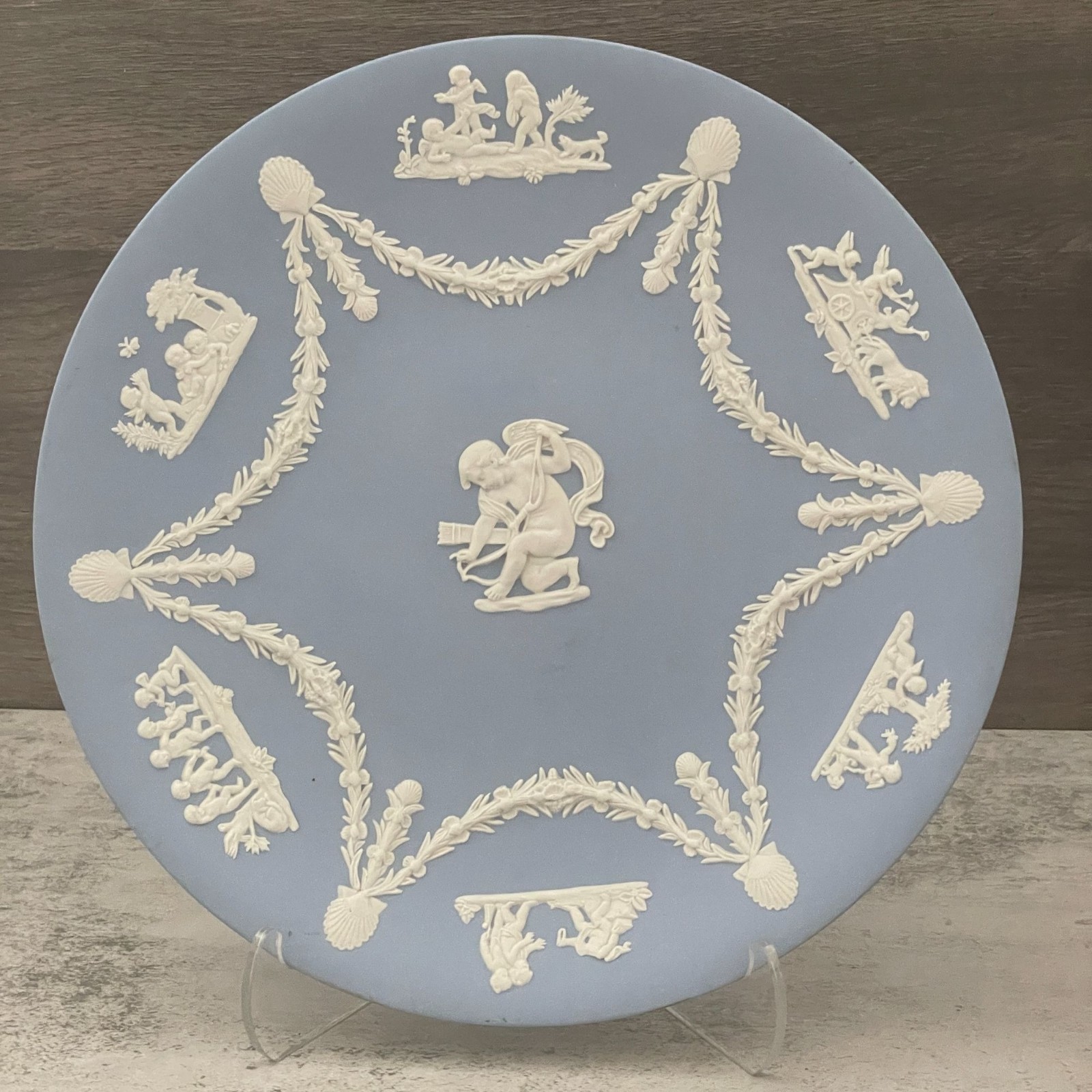 Vintage Wedgwood Jasperware Blue White Cherub 9