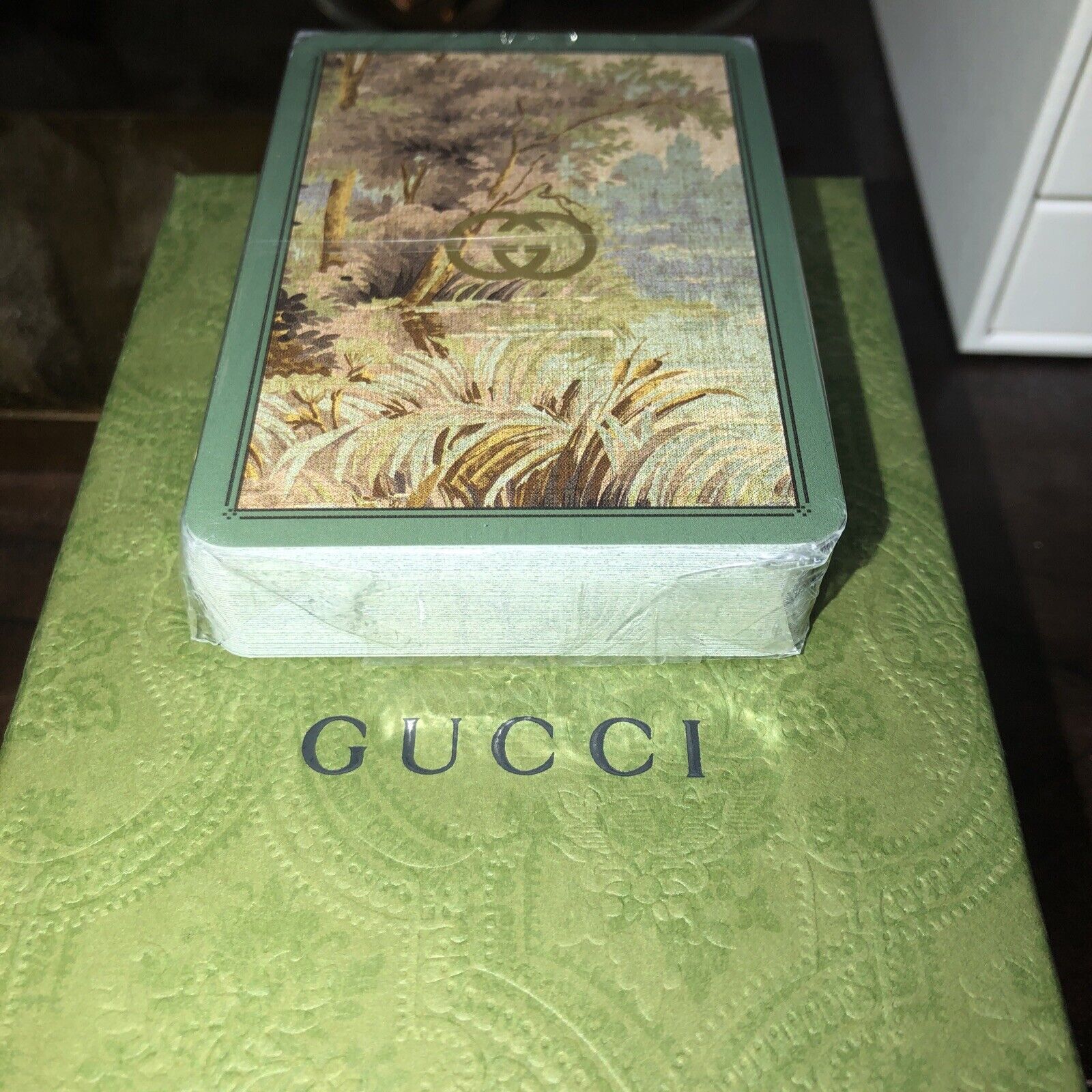 NEW GUCCI CARD SET ONLY WITH DOUBLE G