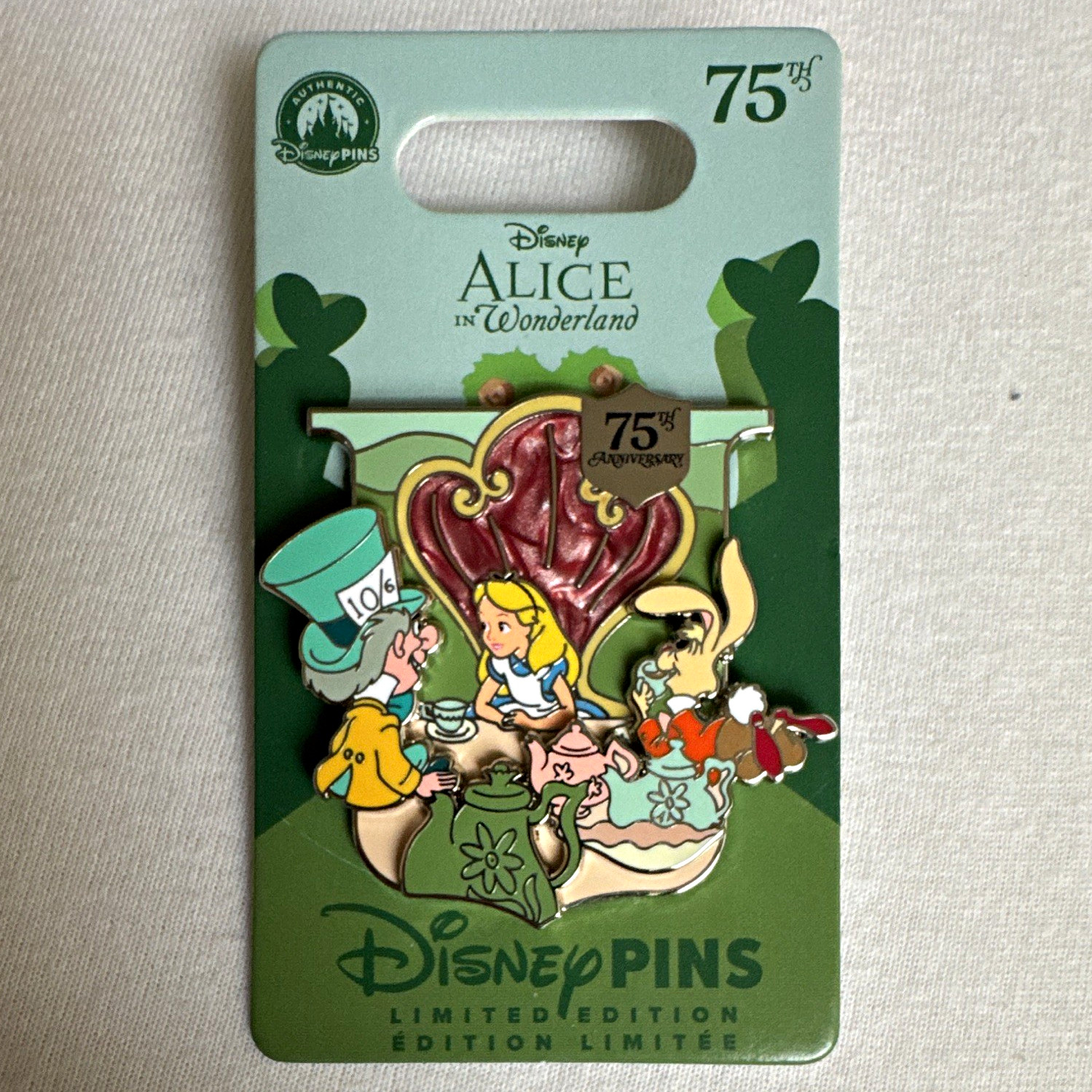 Disney Alice in Wonderland 75th Anniversary Limited Edition Single Pin