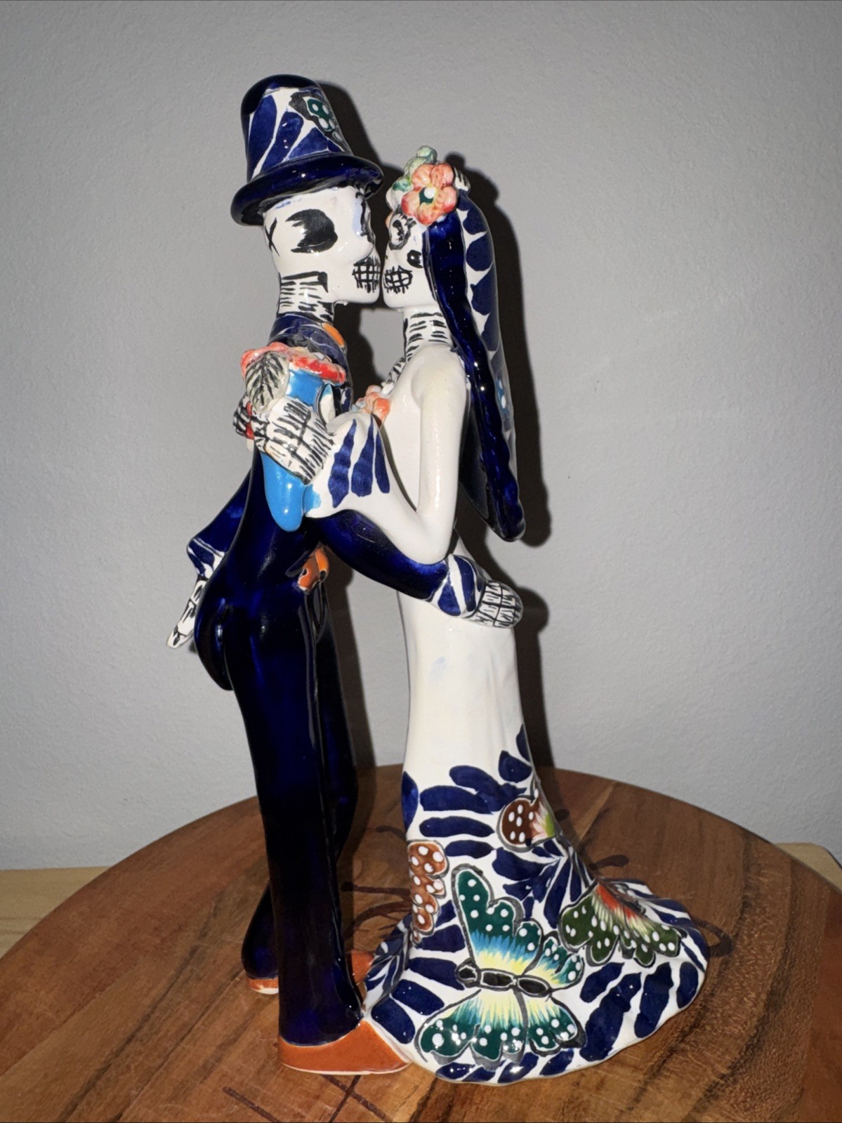 Day of the Dead Catrina Couple 12” Romantic Kiss Bride & Groom Figurine Handmade
