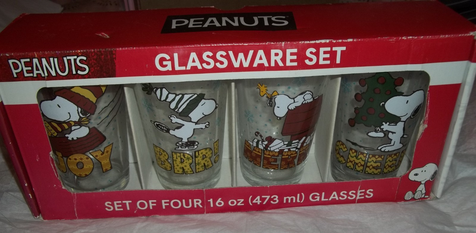 nib Set Of 4Peanuts  Snoopy Christmas Glasses 16 Oz. Joy Brr Merry Cheer