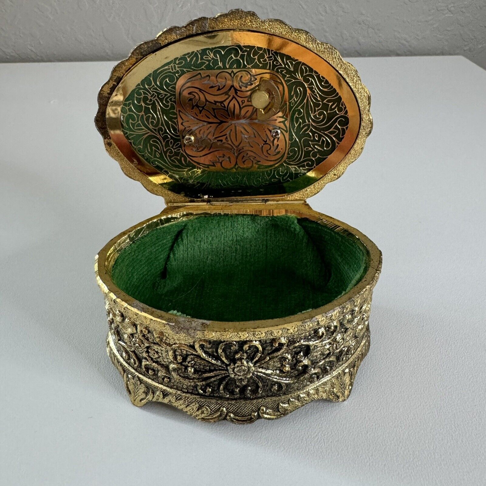 SANKYO Vintage Jewelry Trinket Music Box Japan 