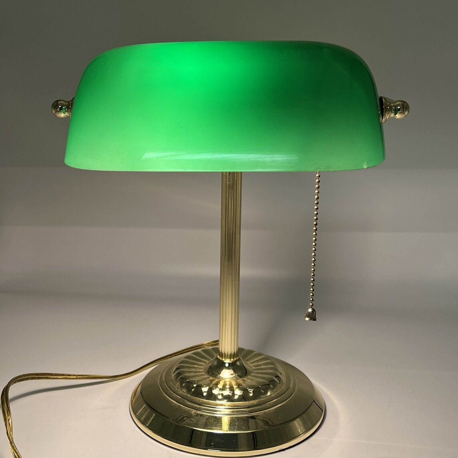 Vintage Bankers Desk Lamp Green Glass Shade Library Light Brass Tone