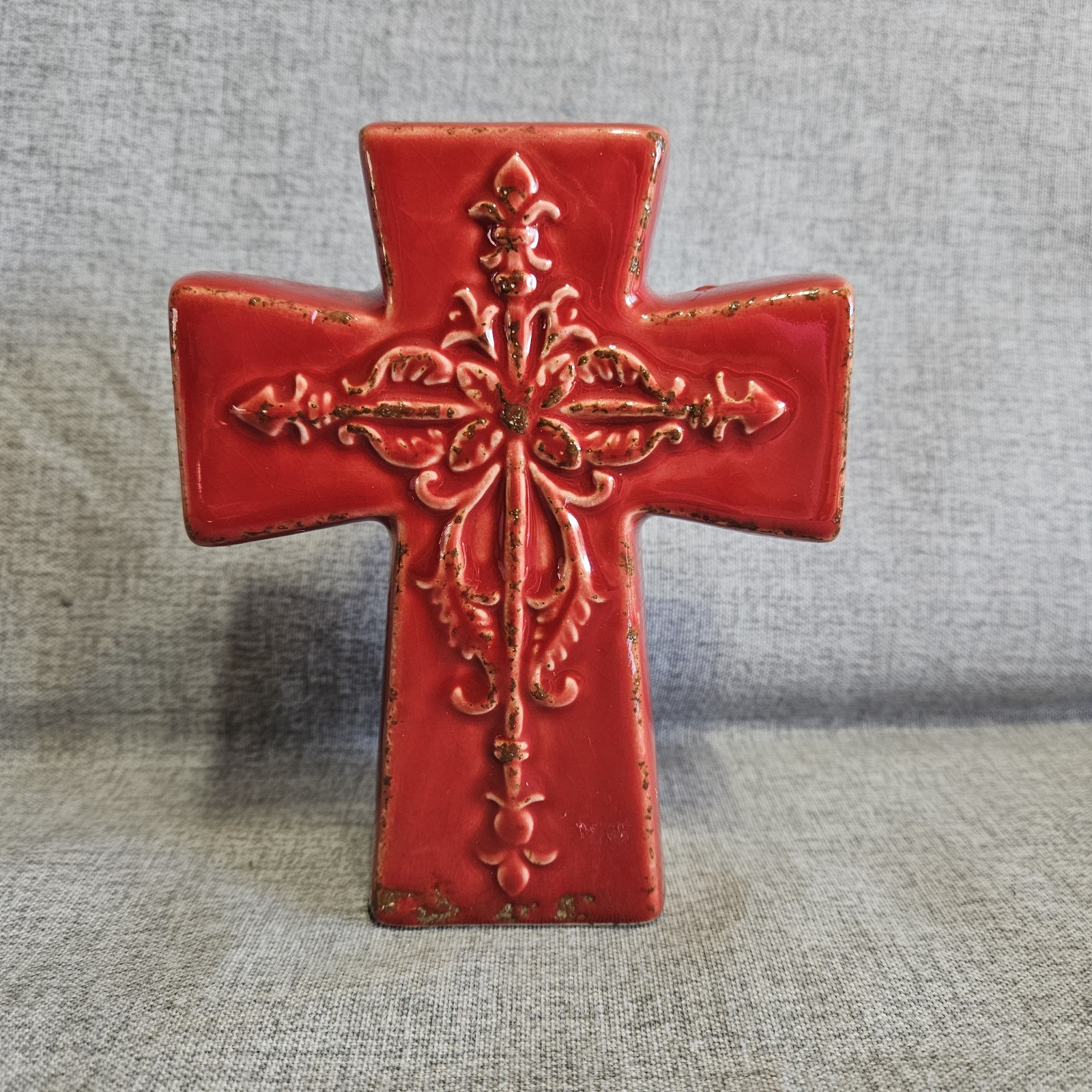 Vtge Tabletop Decorative Ceramic Cross Embossed Floral Red Glazed  Religious 