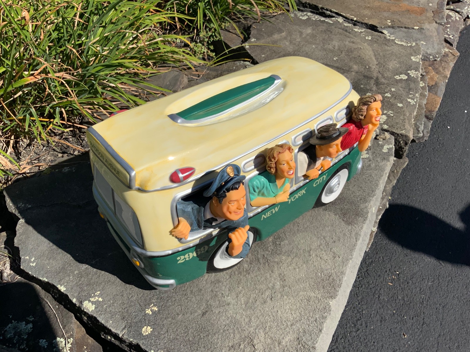 1998 Vintage The Honeymooners Bus Ceramic Cookie Jar Original Box Mint New York