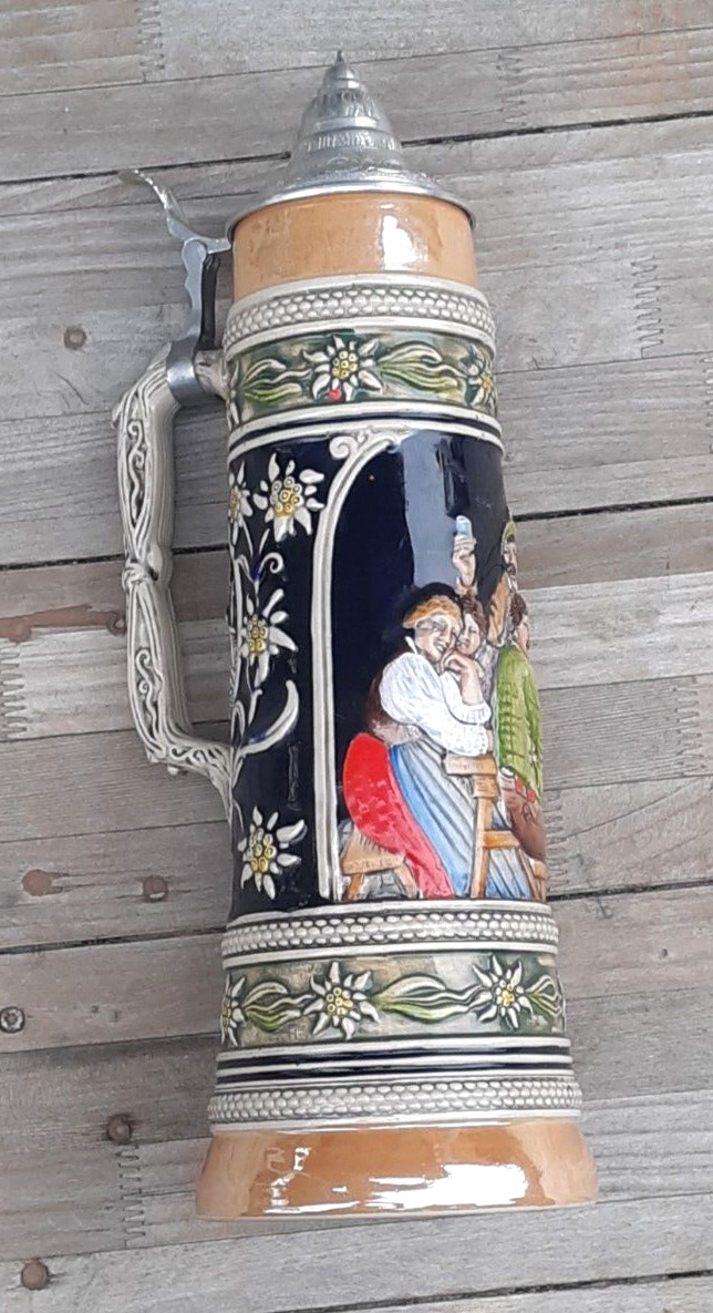Excellent Vintage Gerzit German Beer Stein 2 Liter 16