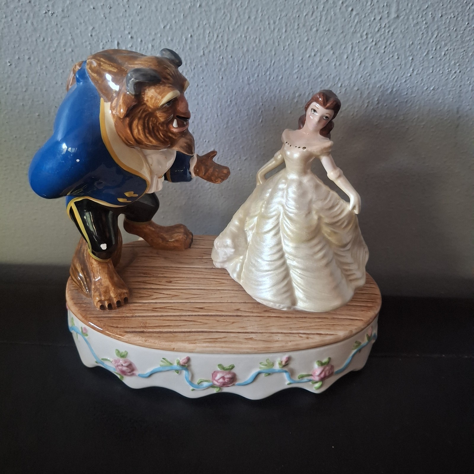 Vintage Schmid Walt Disney Beauty and The Beast Porcelain Music Box - Works Vintage Schmid Walt Disney Beauty and The Beast Porcelain Music Box - Works