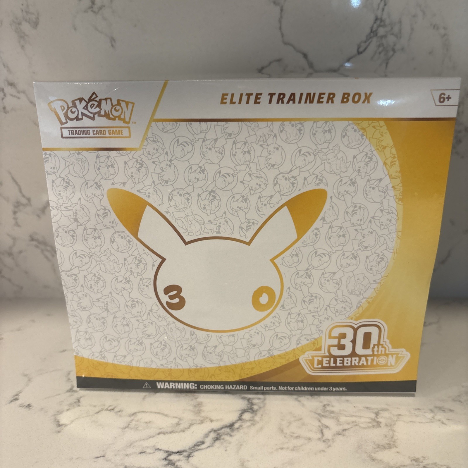 Élite Trainer Box 30th Anniversary Pokemon Card Game-NEW SEALED