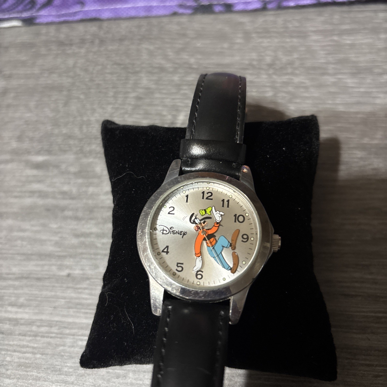 Vintage 80s Disney Lorus Backward Goofy Watch V516-6A00 Silver Tone - Untested