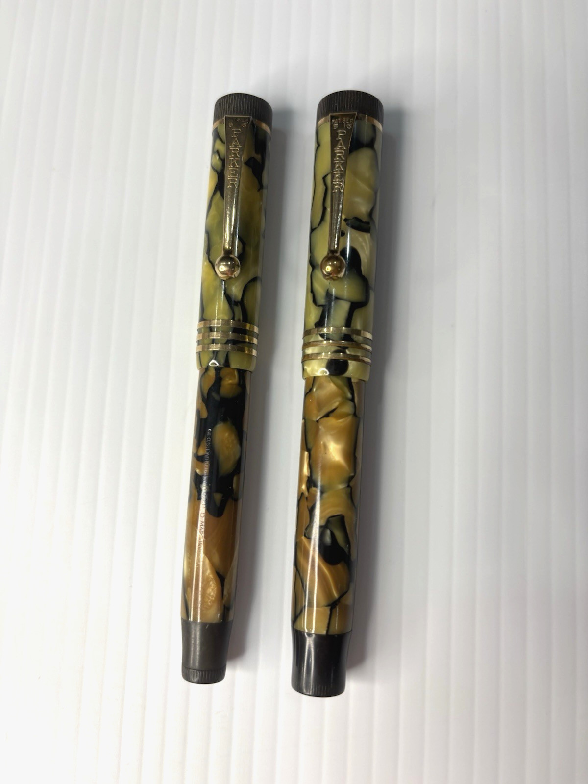 2  Vintage Parker Duofold Celluloid Fountain Pens Unrestored G2U