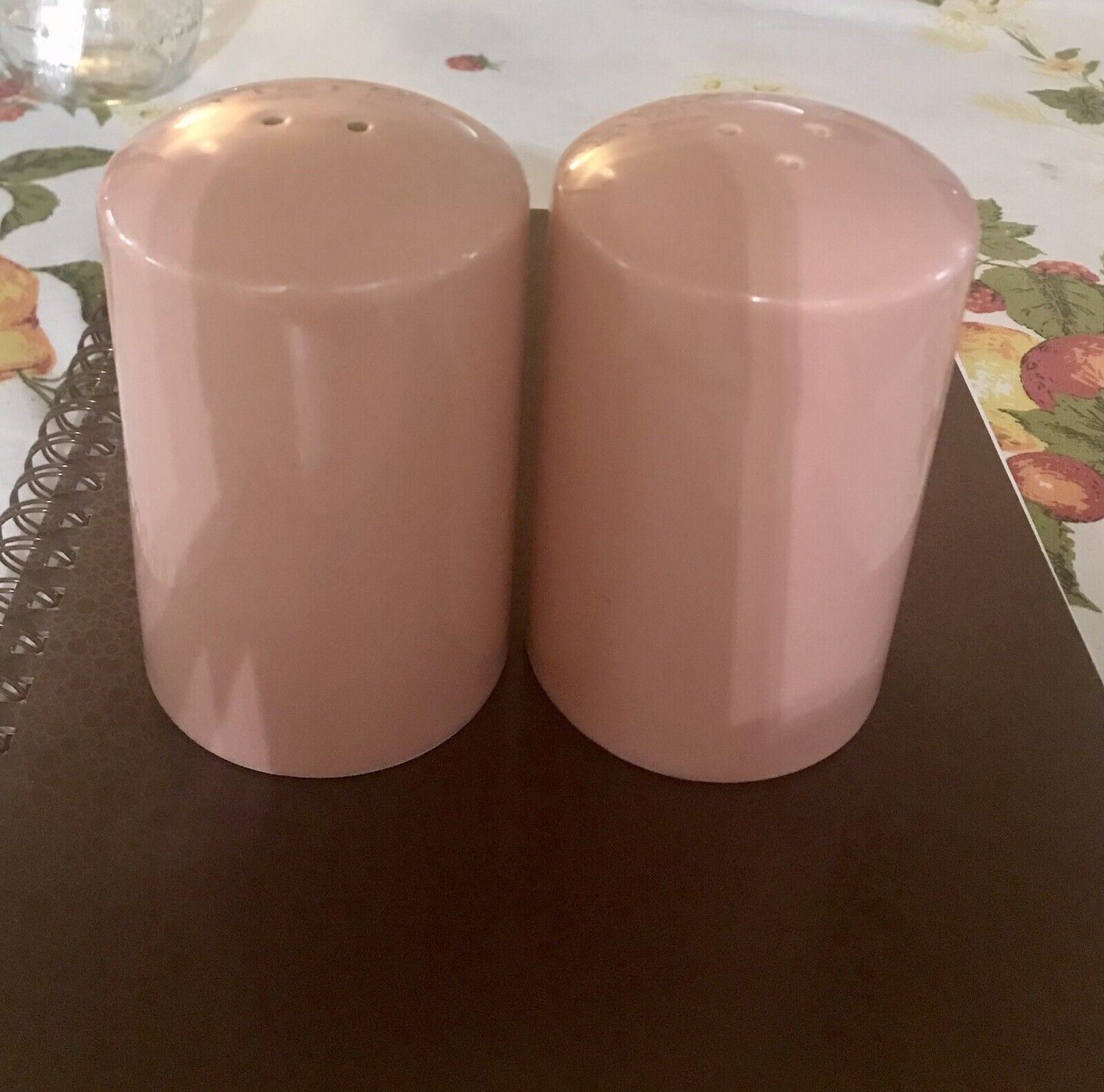 VTG Mervyns Of Japan Blush Pink Stoneware Salt And Pepper Shaker.  4.5” Tall.