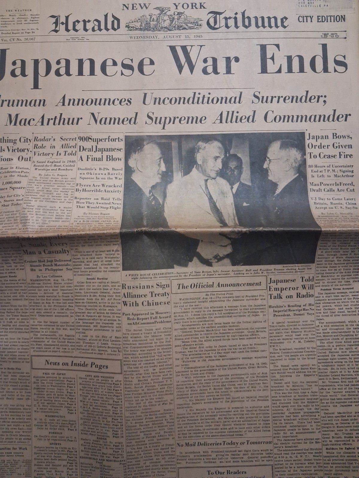 1945 WWII NY HERALD TRIBUNE Japense War Ends SURRENDER August 15