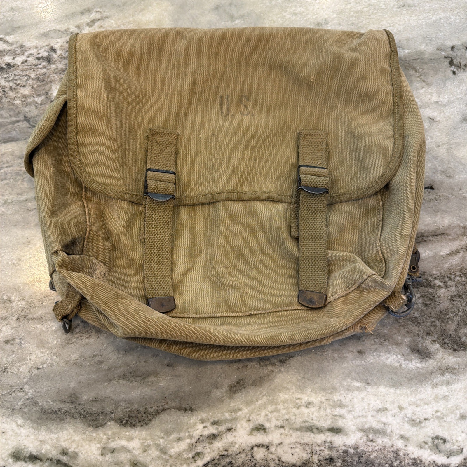 Very Rare VINTAGE US ARMY WWII DATED 1942 MUSETTE BAG MADE IN USA Rustic 