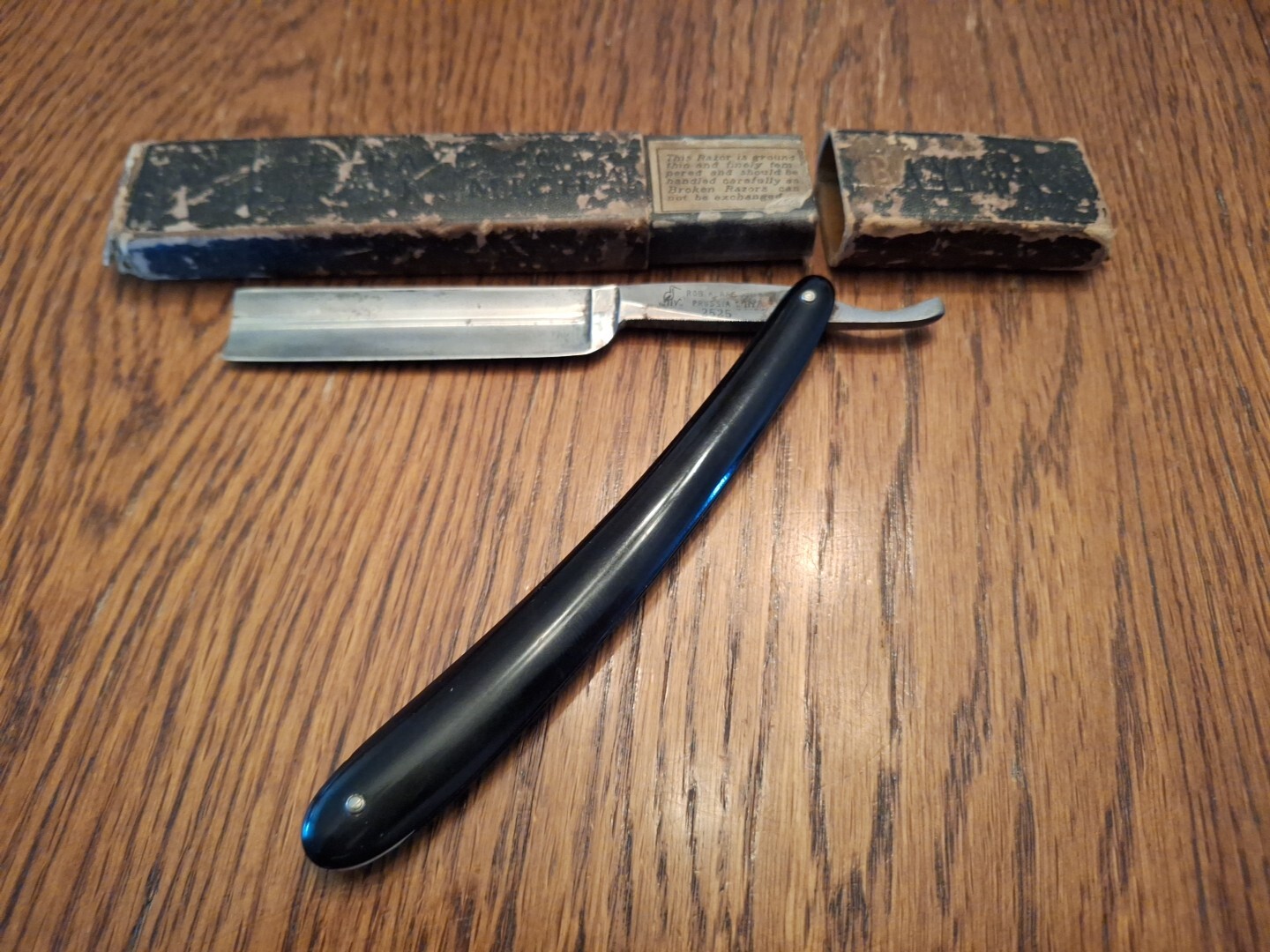 Rare Vintage Rob. KLAAS Straight Razor 2525 Prussia Cranes W/ T. B. Rayl Co. Box