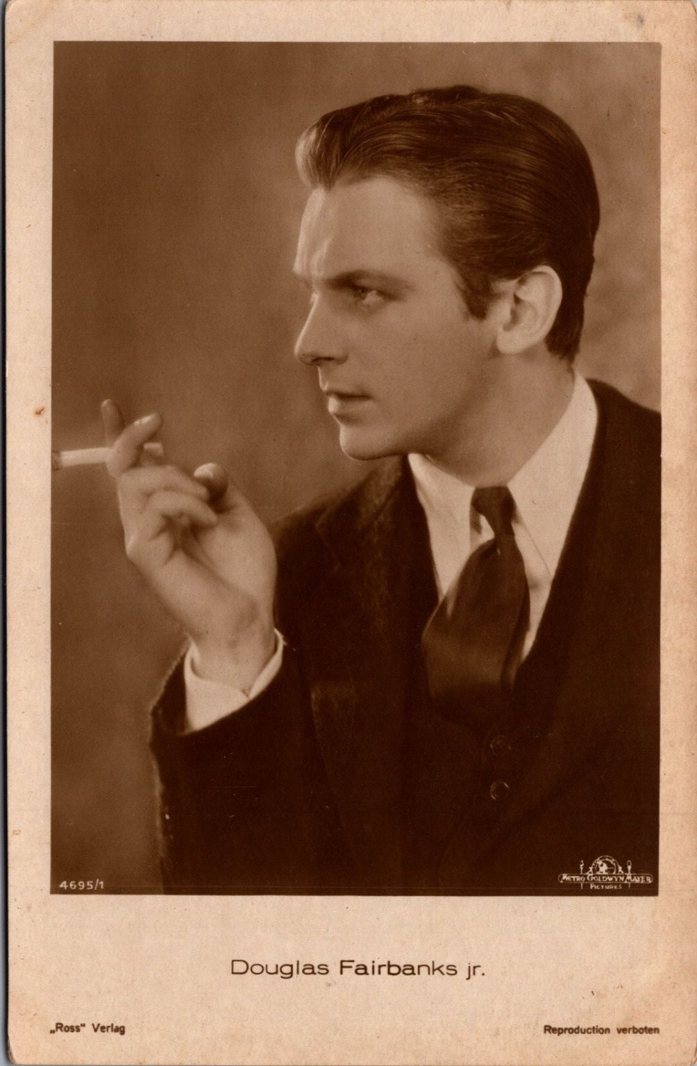 Douglas Fairbanks Jr. RPPC Postcard - Ross Verlag Metro-Goldwyn-Mayer