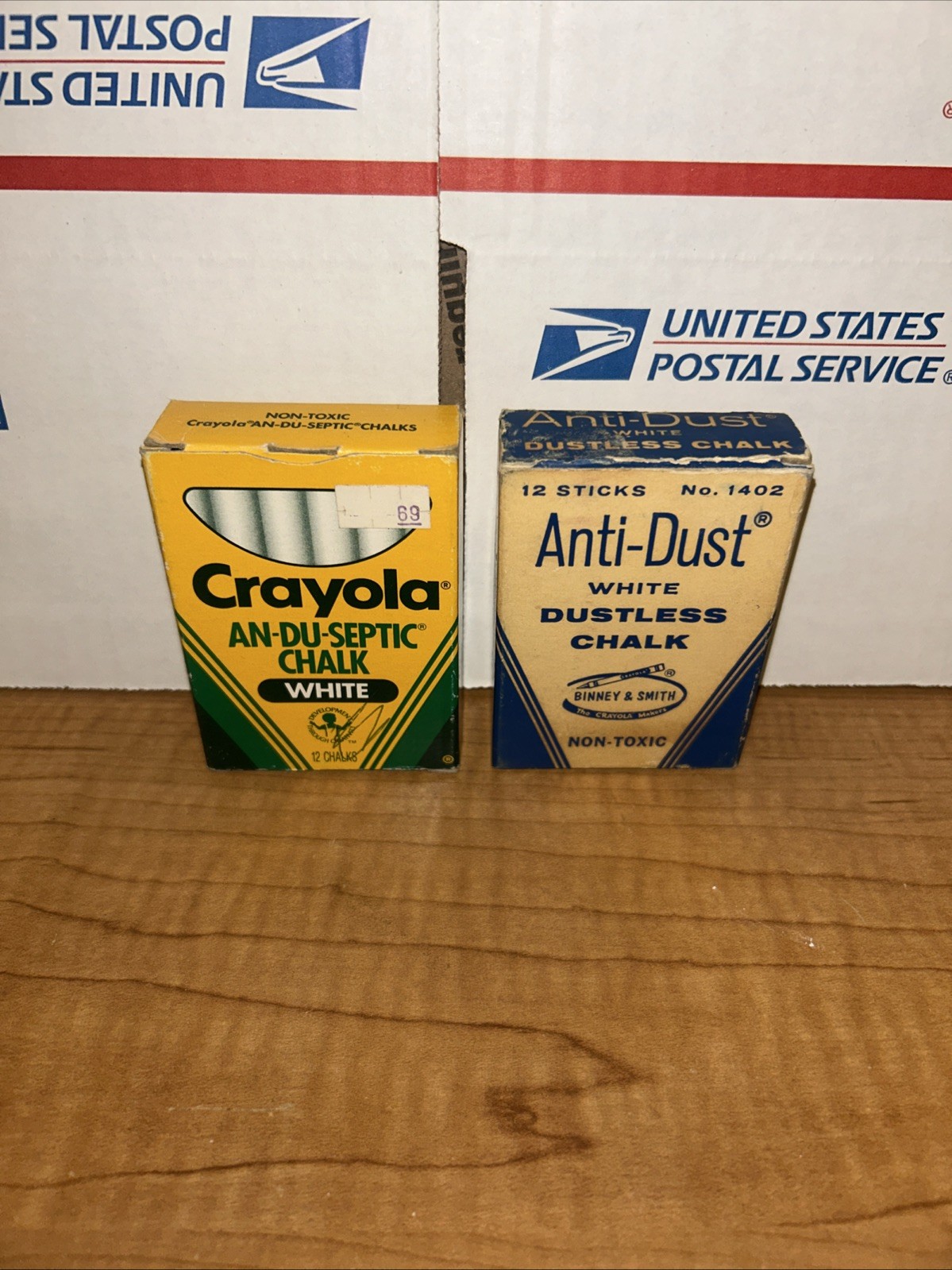 Lot Of Vintage Chalk Crayola And Bonnet And Smith Boxes No. 1402
