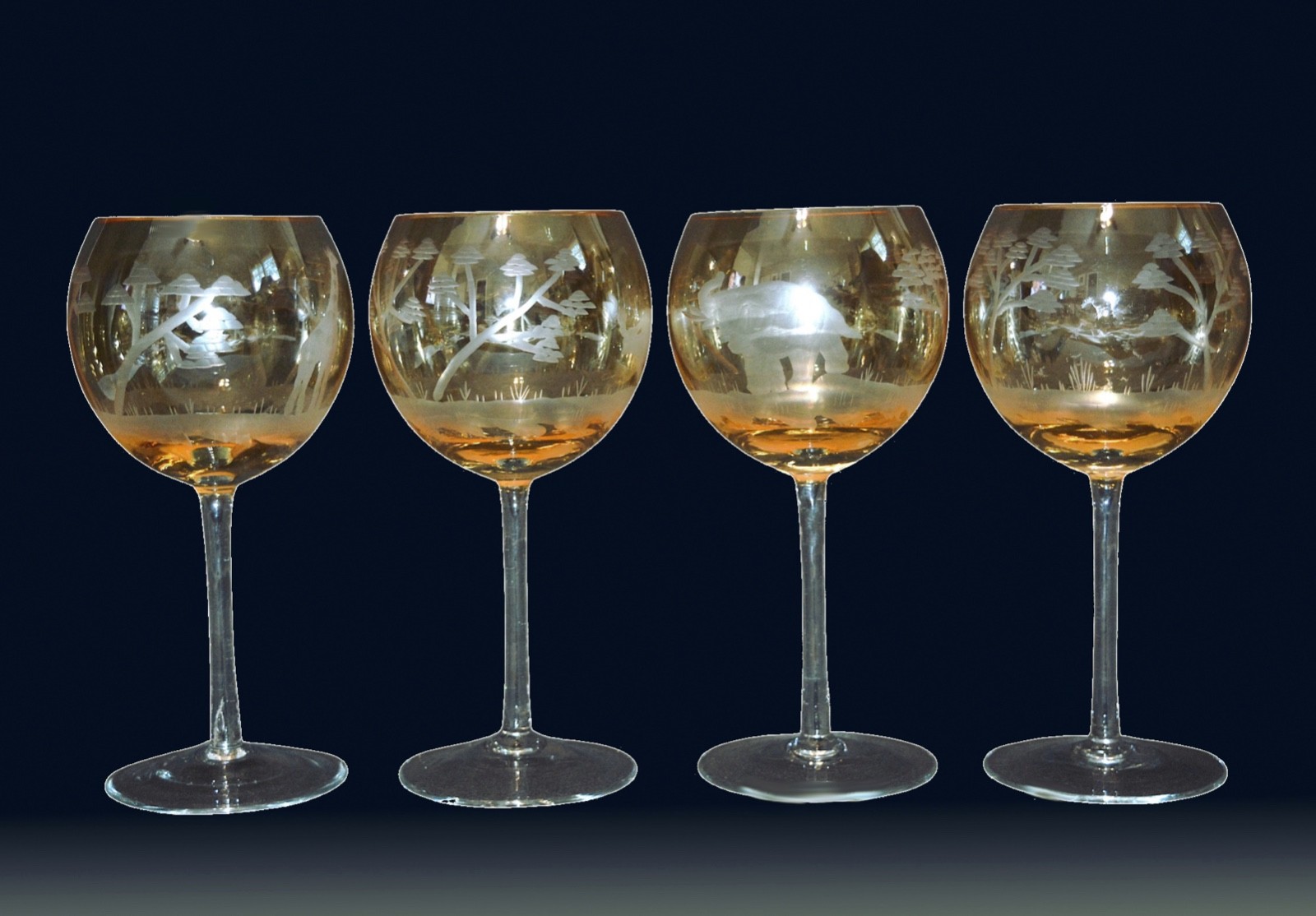4 Royal Danube Animal Kingdom Crystal Balloon Wine Glass Etched Amber Luster