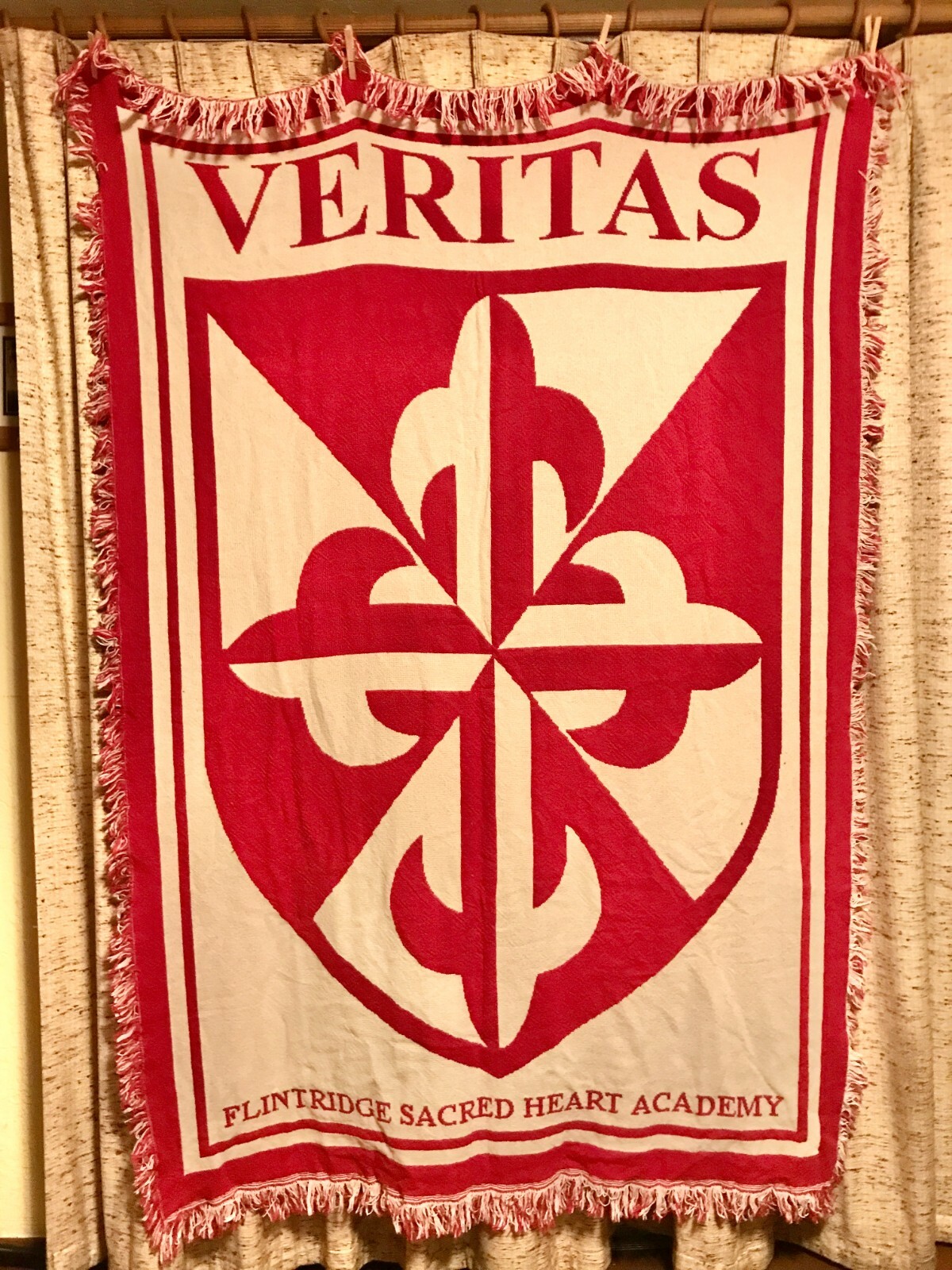 Flintridge Sacred Heart Academy VERITAS School Tapestry - USA Made - 68\ Flintridge Sacred Heart Academy VERITAS School Tapestry - USA Made - 68\