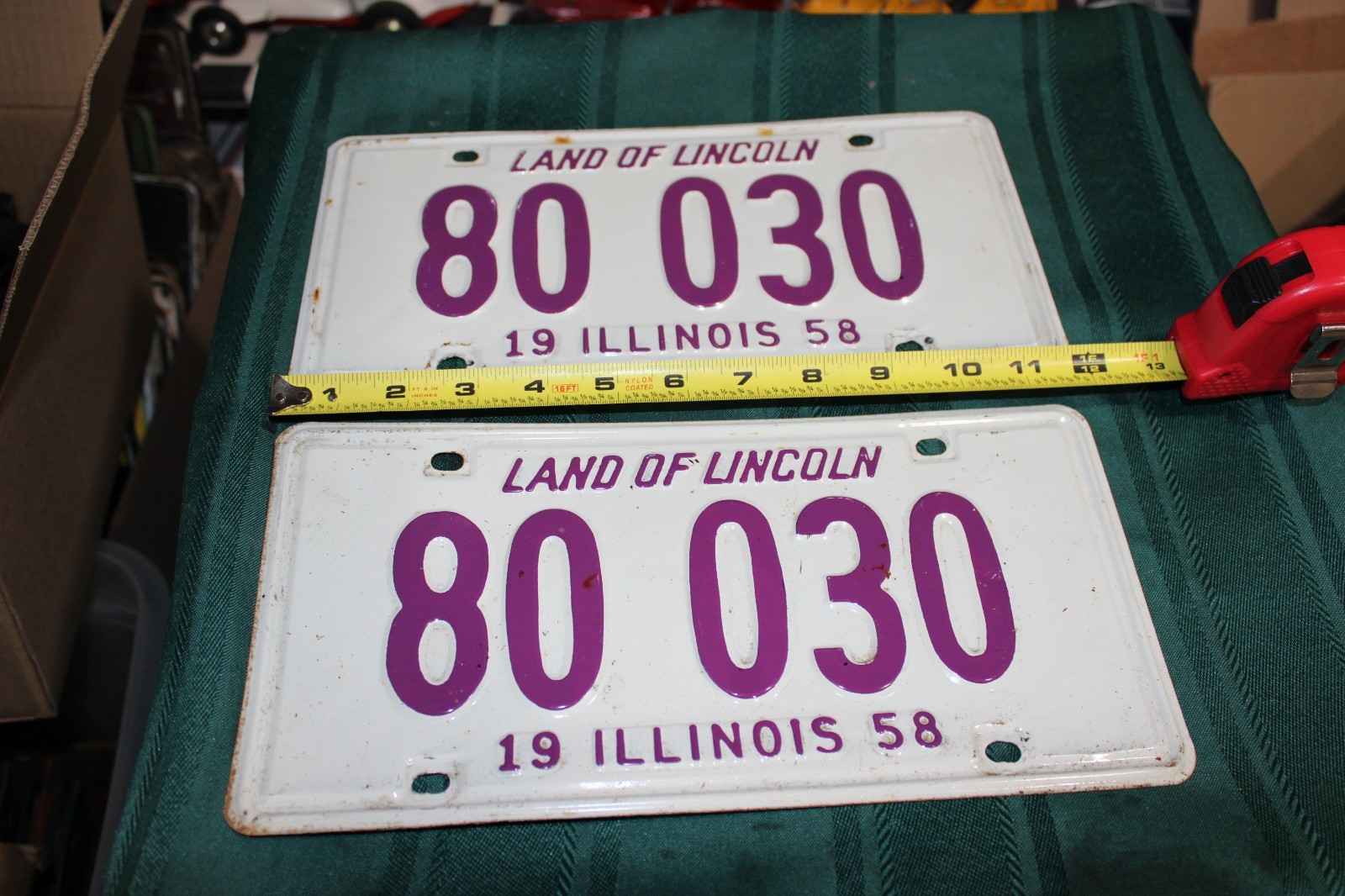 BEAUTIFUL METAL PAIR  ILLINOIS LICENSE PLATES  1958  80 030