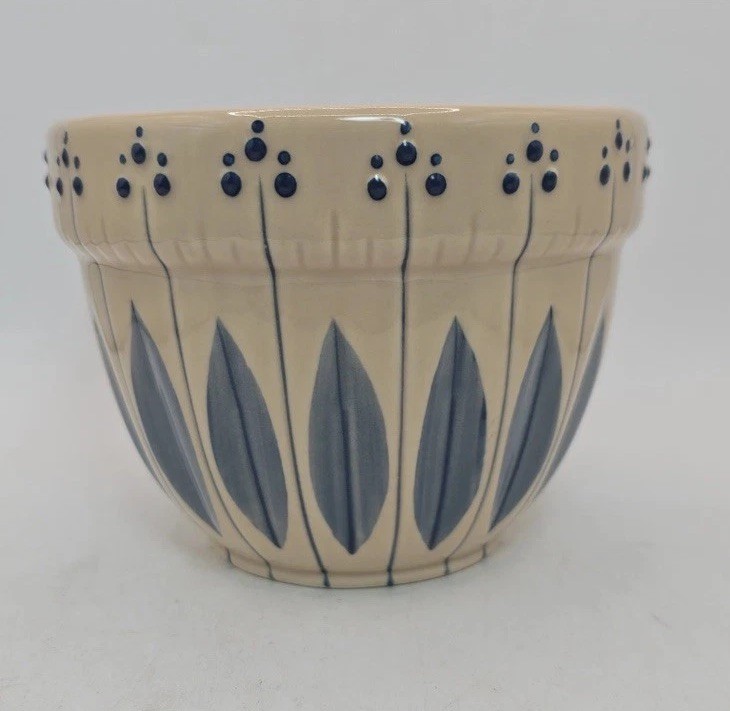 VTG Crock Tender Heart Treasures  Mixing Bowl Beige Blue Freezer Oven 2001