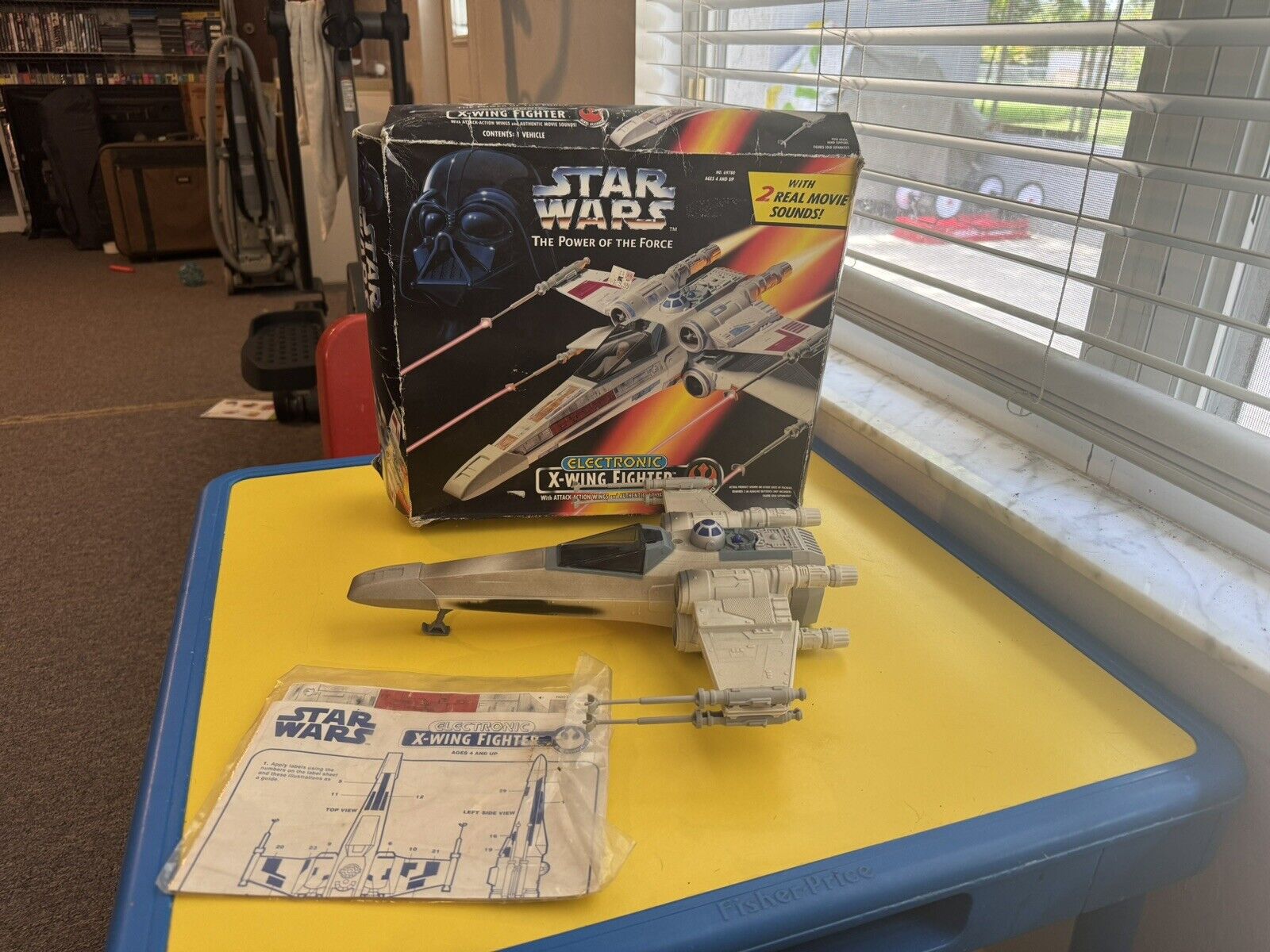 Kenner Star Wars Power of the Force Electronic X-Wing Fighter in Original Box