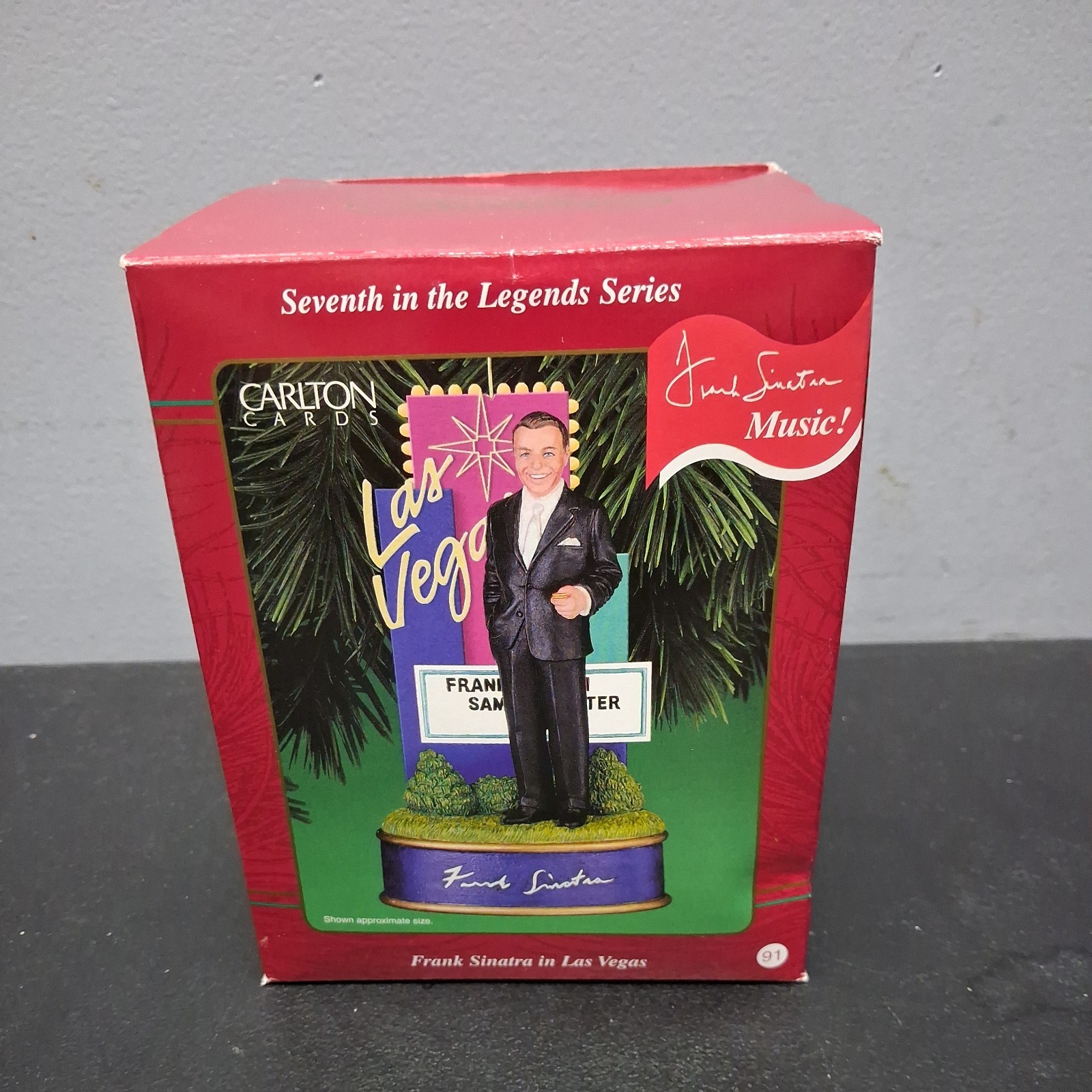 Heirloom Collection Frank Sinatra Las Vegas Musical Figurine 5in Boxed 2001