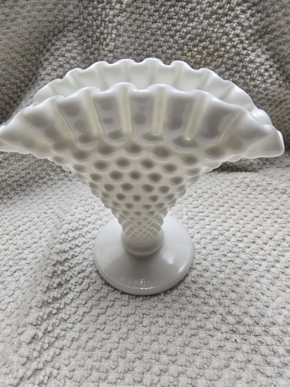 Vintage Fenton Ruffled Hobnail Milk Glass 4 Vintage Fenton Ruffled Hobnail Milk Glass 4