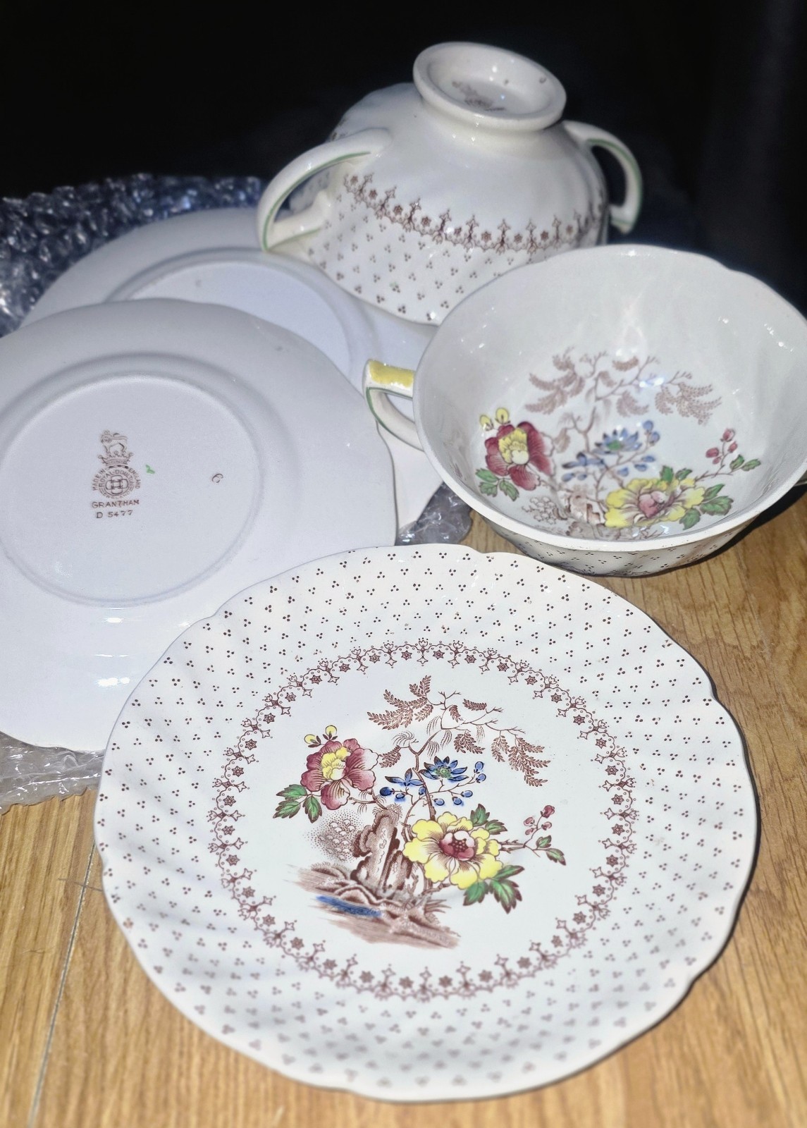 Vintage Royal Doulton ,; 2 soup bowls w/ handles. 3 small plates Grantmam D5477 