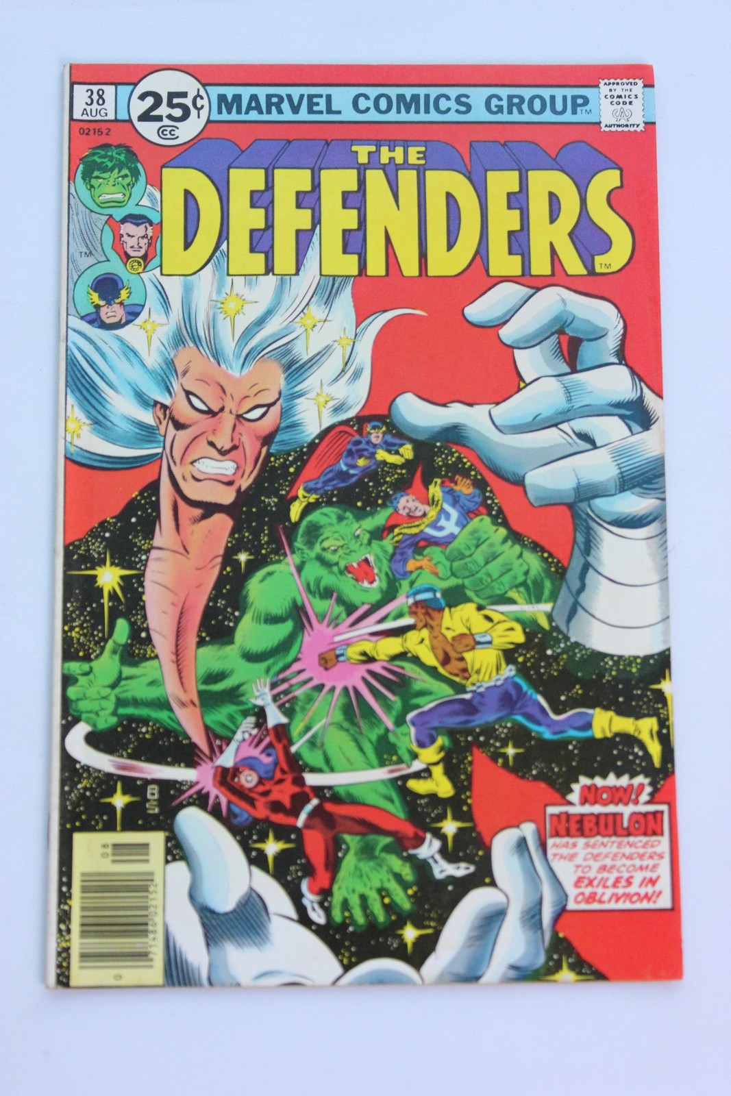 The Defenders #38 (1976) The Defenders VFNM