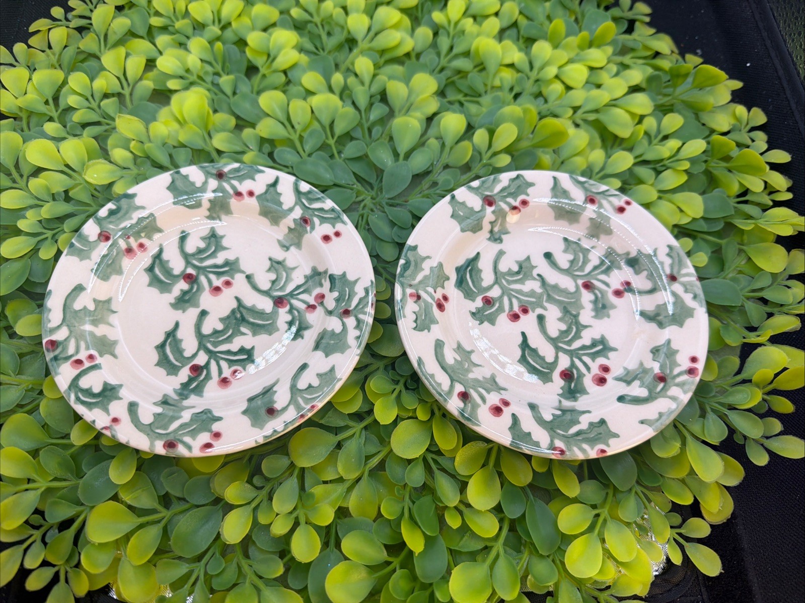Set of 2 Emma Bridgewater Hand Painted Christmas Holly Berry Dolly Dish Set 4.5\