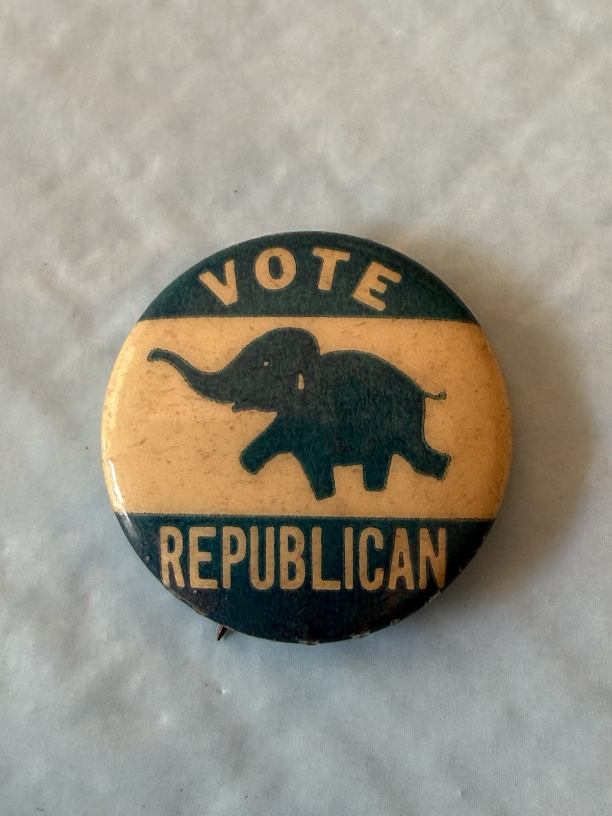 Vintage 1950’s Vote Republican Pin