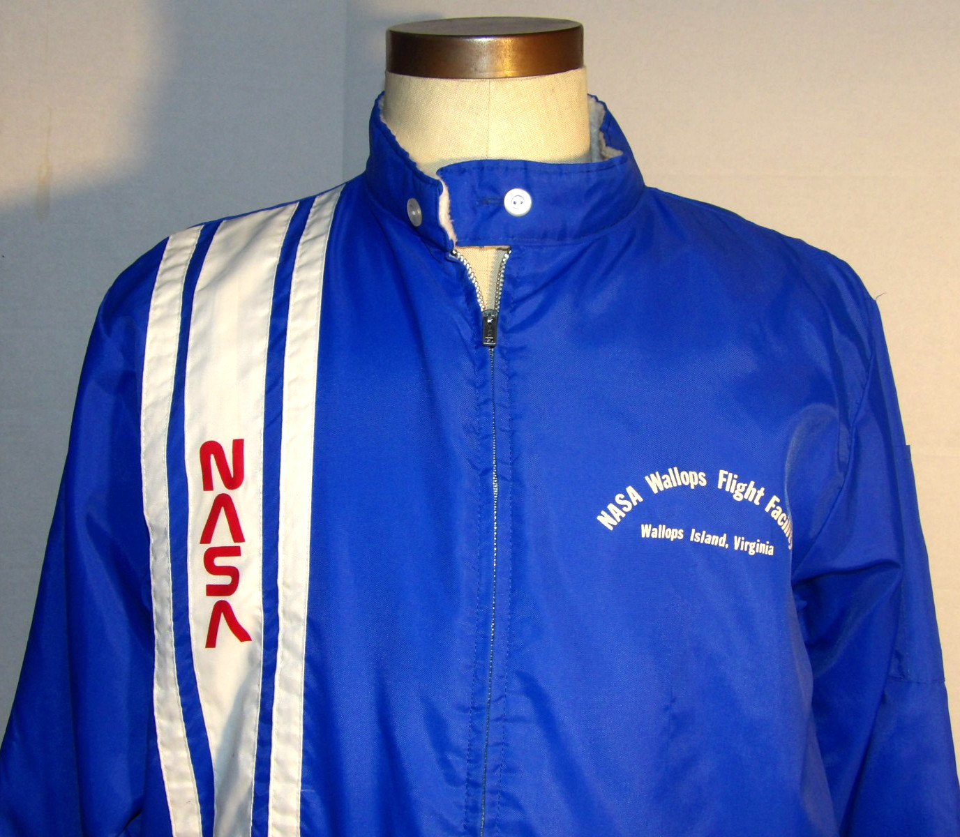 VINTAGE 1970S NASA NYLON JACKET WALLOPS FLIGHT FACILITY FLEECE LINED/ZIP-UP L