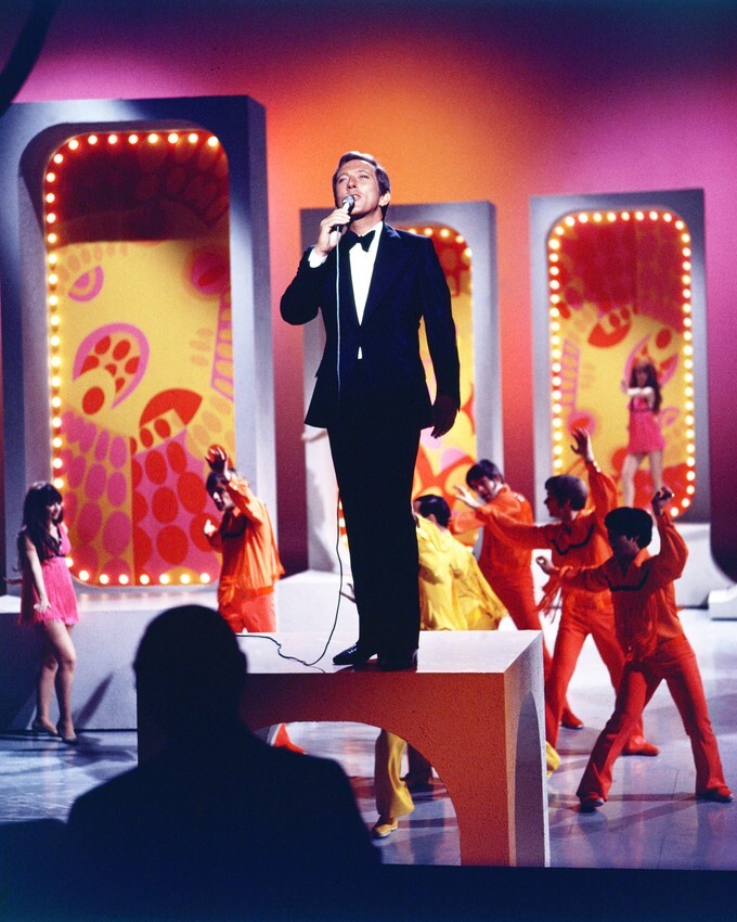 Andy Williams on Stage for his Tv Show Rare 8x10 Real Photo Andy Williams on Stage for his Tv Show Rare 8x10 Real Photo