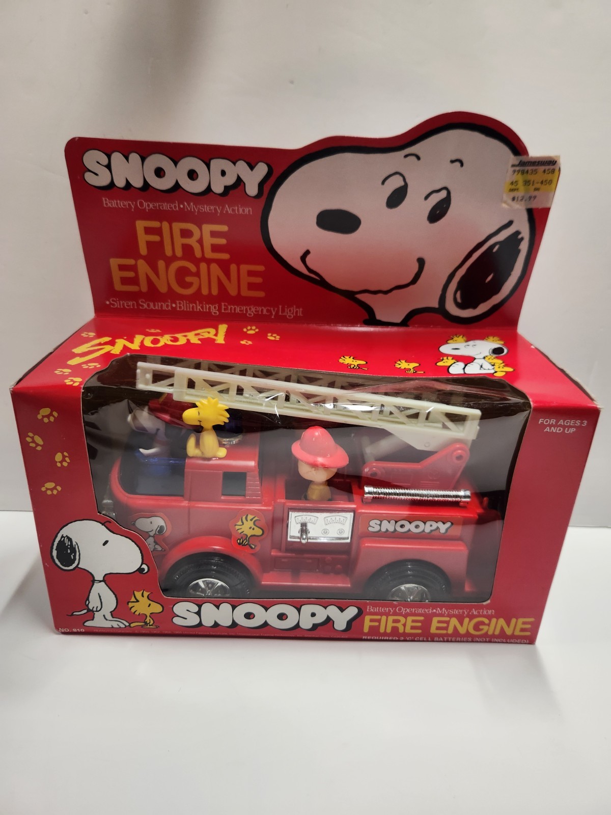  Vintage Peanuts Snoopy\'s Mystery Fire Engine CIB Never Opened Rare