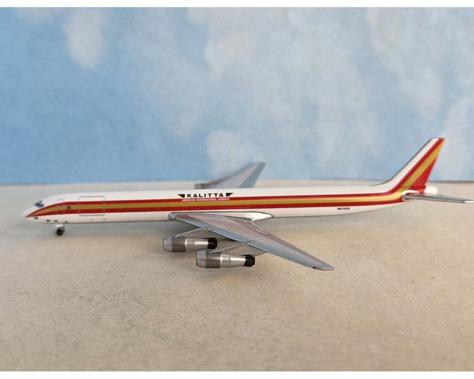 Aeroclassics AC411488 Kalitta Air Douglas DC-8-61 N813CK Diecast 1/400 Jet Model