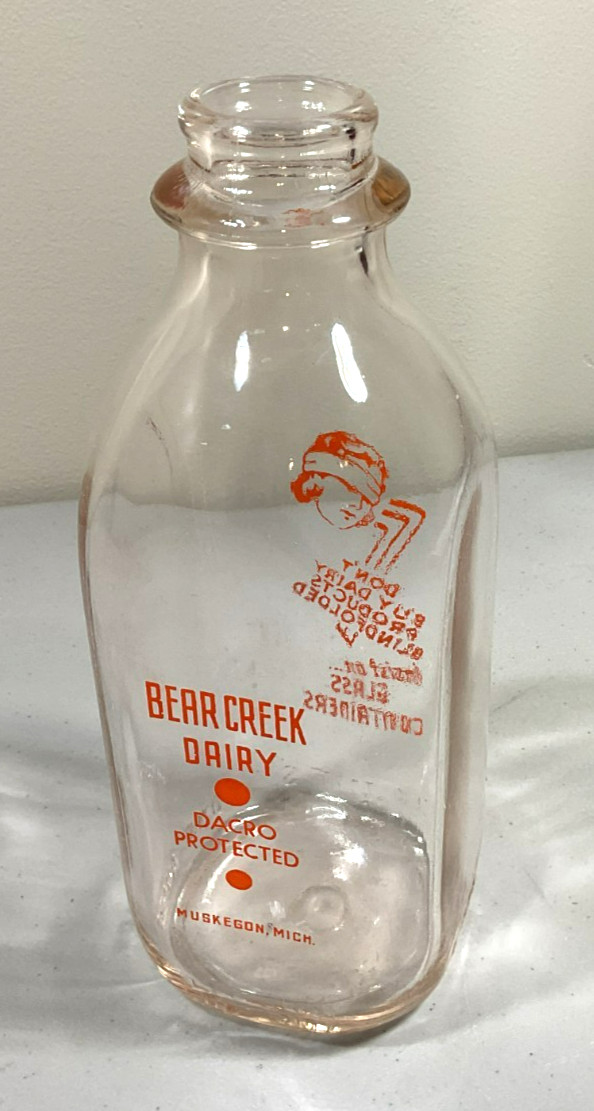 Antique Bear Creek Dairy One Qt Milk Bottle Cacro Protected Muskegon Antique Bear Creek Dairy One Qt Milk Bottle Cacro Protected Muskegon