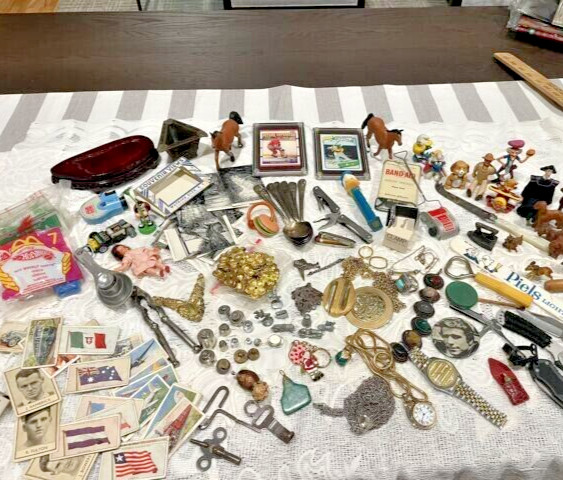 Wholesale Lot Box - 10 LB  Junk Drawer box- Estate Liquidation - # 132