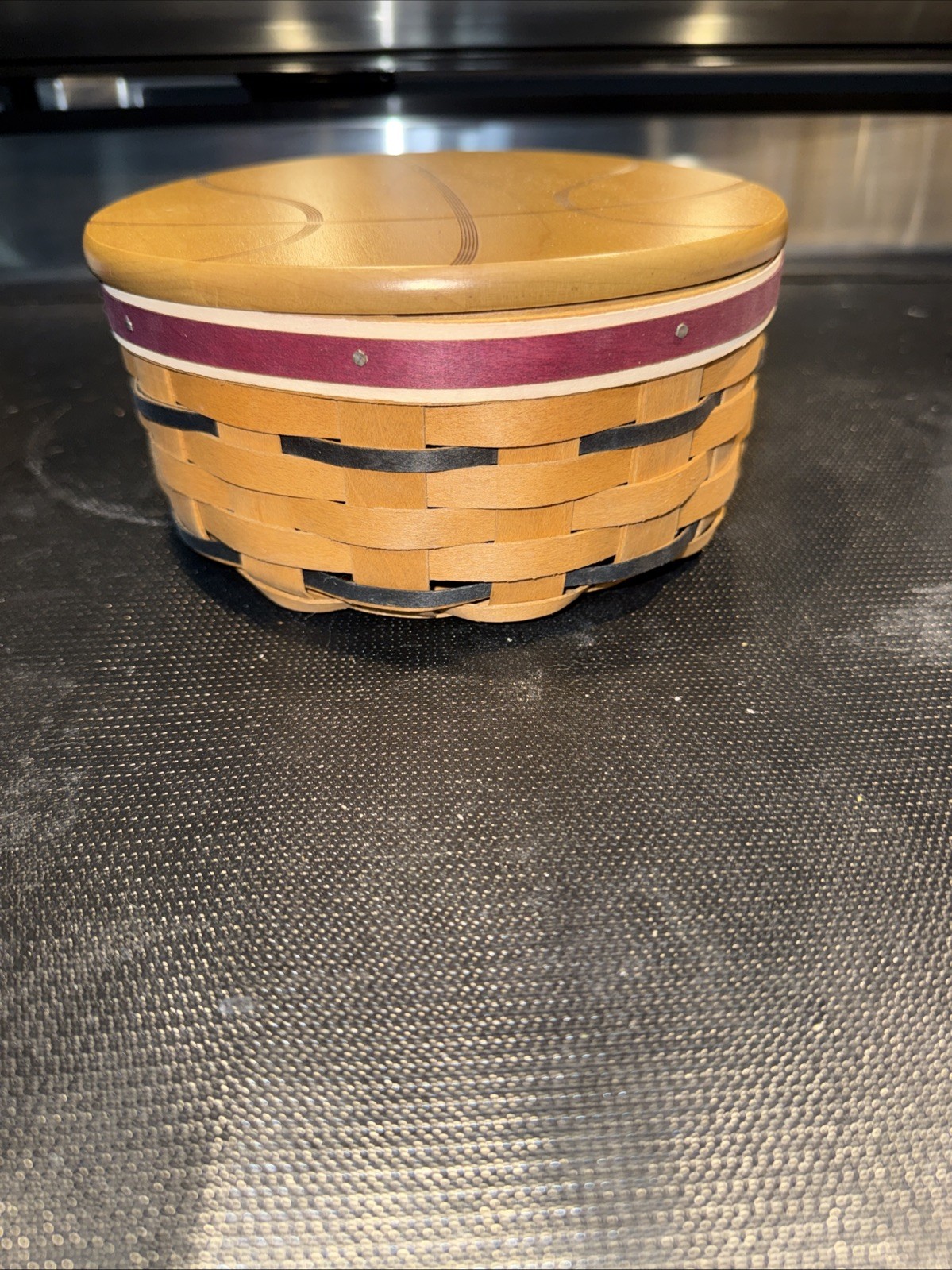 Longaberger 2009 Tip Off Basketball Basket With Lid