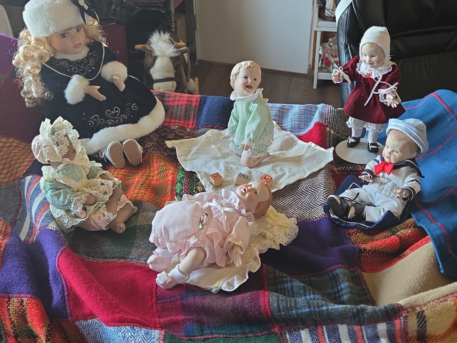 Collector Dolls Ashton Drake Yolanda Bello Babies + DanDee Winter Lisa Musical