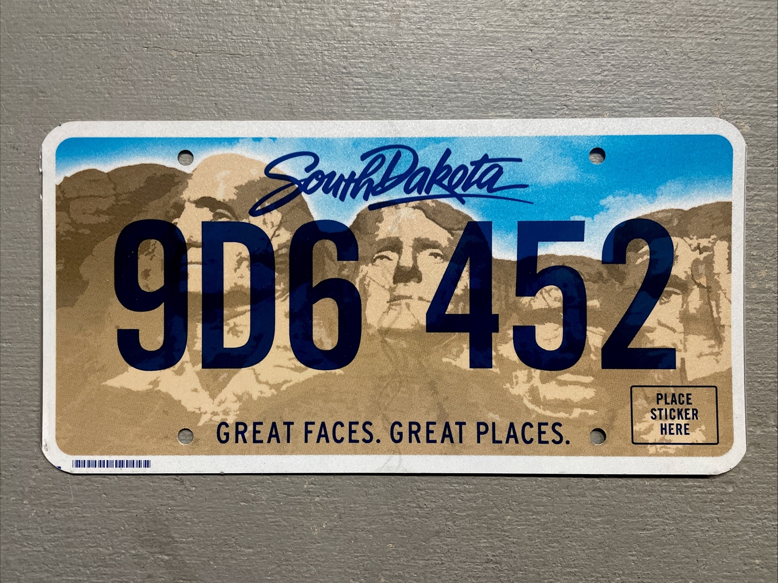 SOUTH DAKOTA LICENSE PLATE MOUNT RUSHMORE RANDOM LETTERS/NUMBERS NICE
