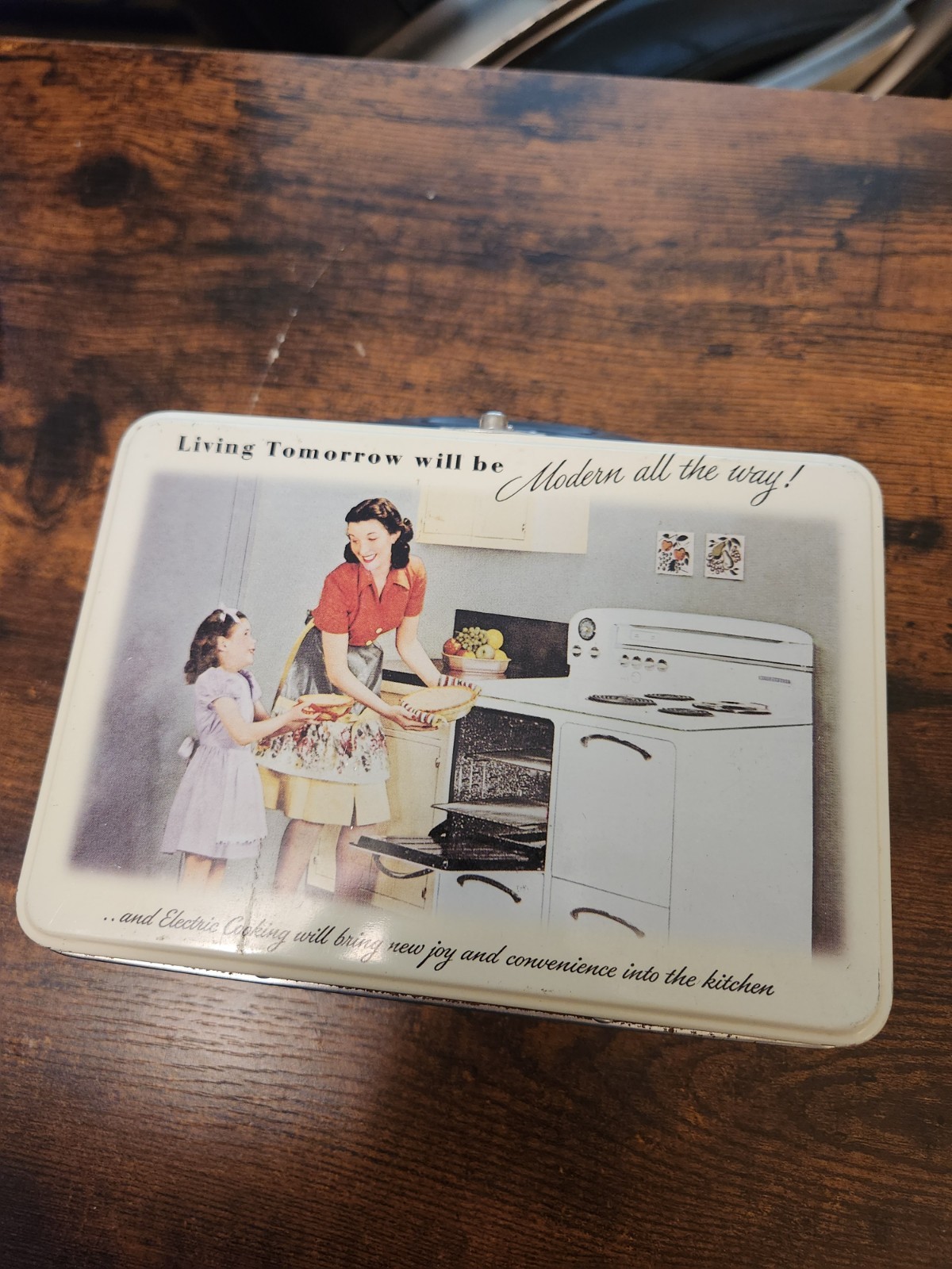 Advertising Memories by Accoutrements - \
