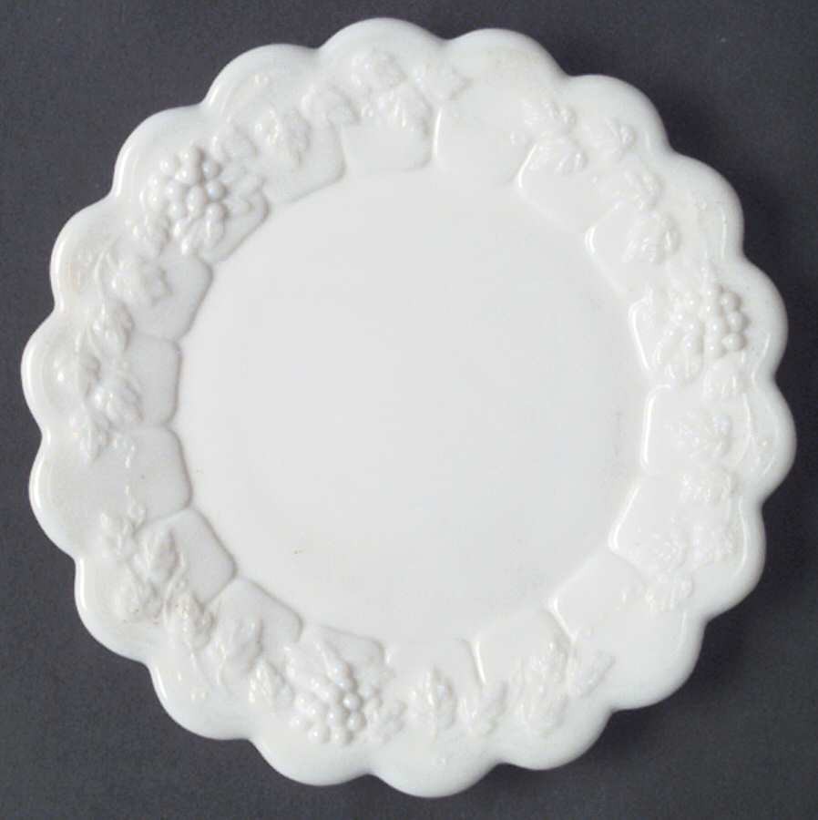 Westmoreland Paneled Grape Milk Glass Bread & Butter Plate 769675