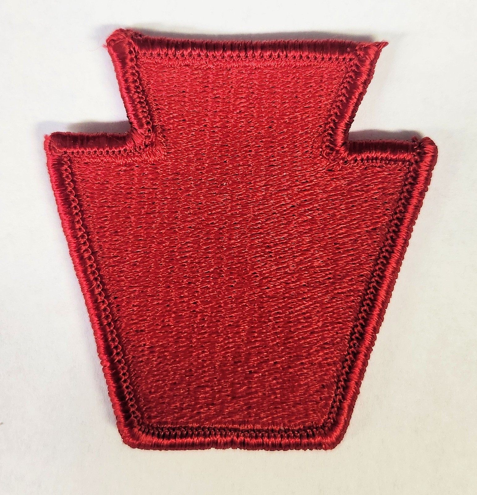 US ARMY 28TH INFANTRY DIVISION KEYSTONE DIVISION PATCH - US GOVERNMENT ISSUE