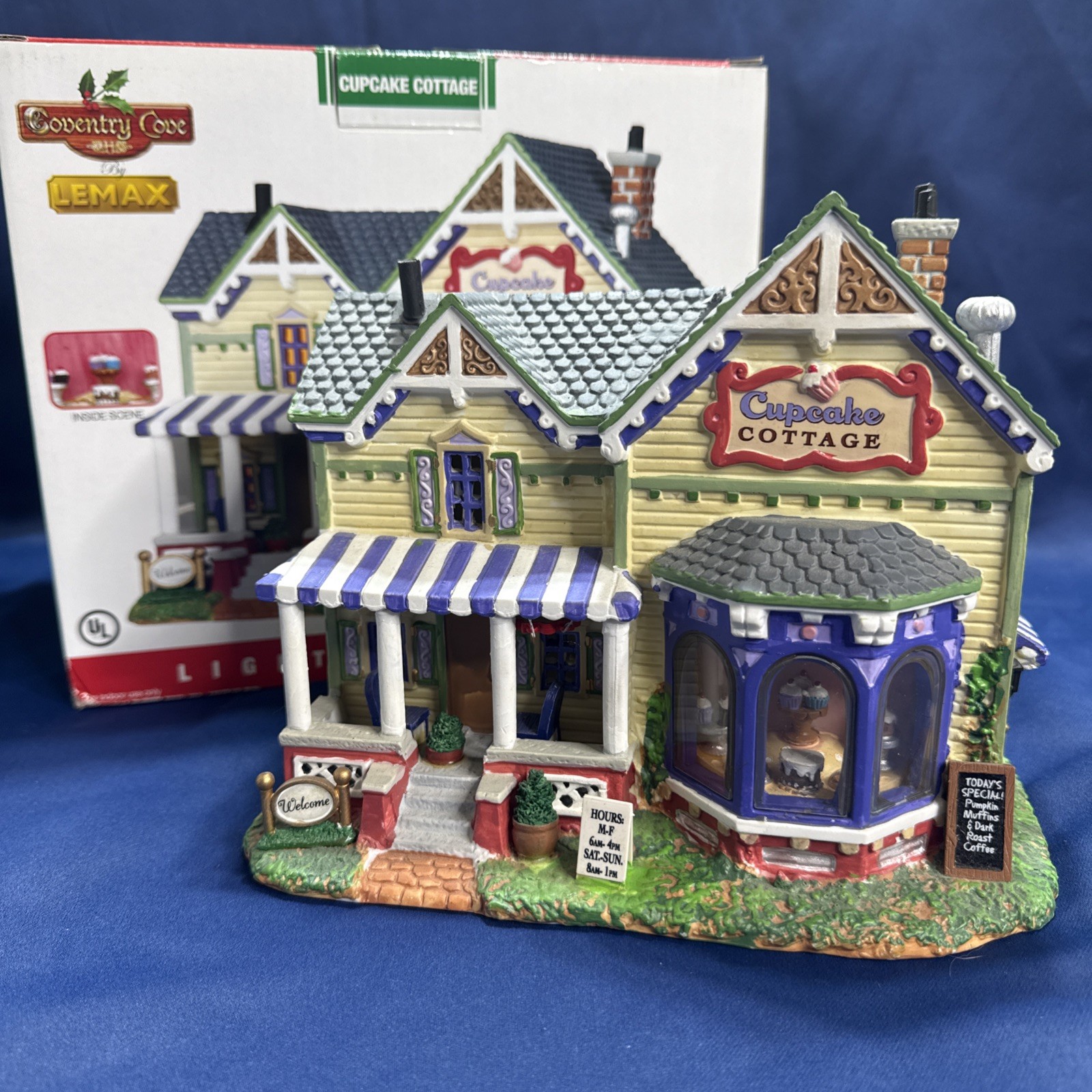 Lemax Coventry Cove 2010 Cupcake Cottage Lighted Christmas Village No Light Lemax Coventry Cove 2010 Cupcake Cottage Lighted Christmas Village No Light