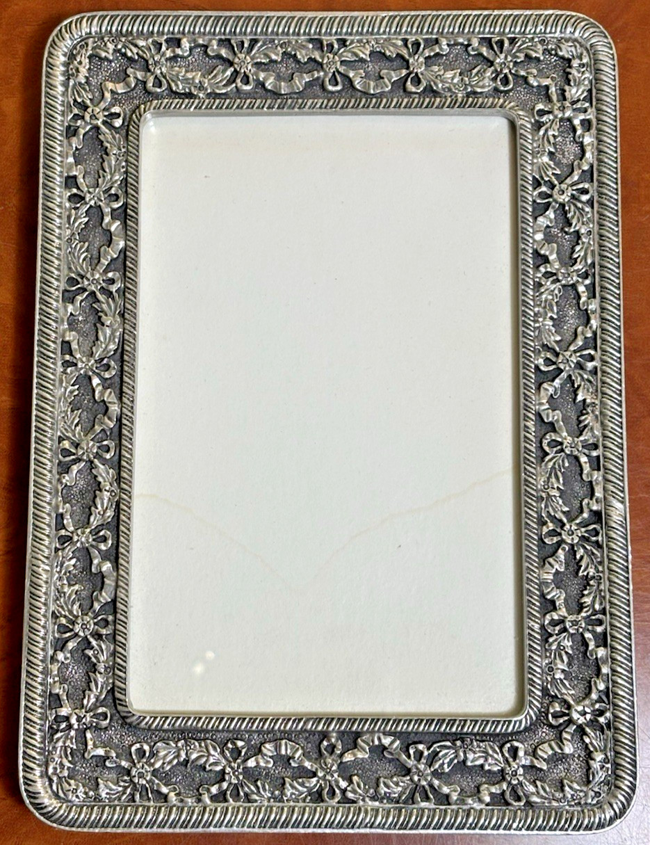 Pewter Frame Royal Selangor  Pewter Photo Frame Bows & Flowers 4.5” x 6” - NICE