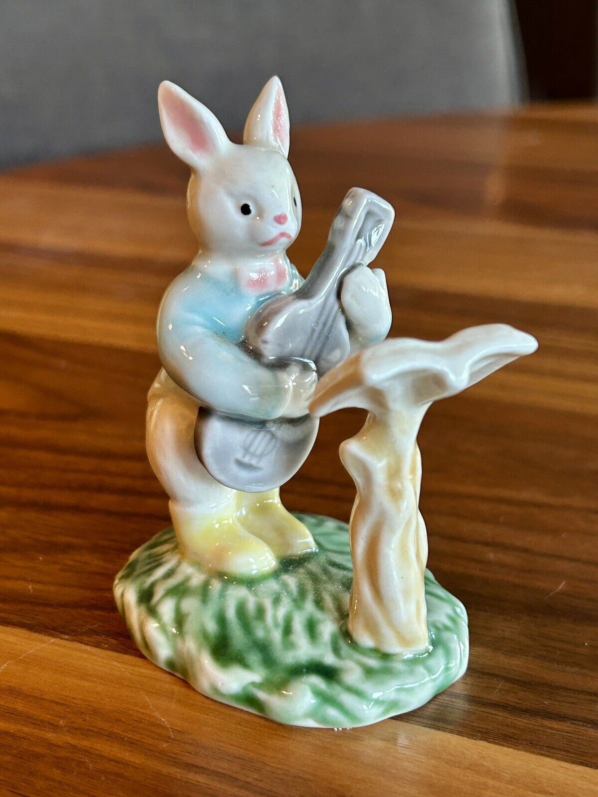 Vintage ALBERT KESSLER Ceramic Bunny Rabbit Figurine Band Orchestra Music GUITAR