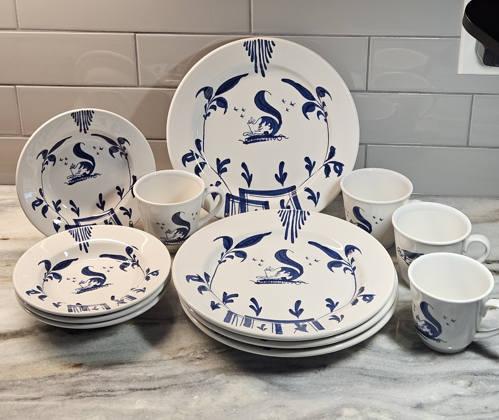 Vintage Colonial Williamsburg Christiana Campbell\'s Tavern Dinnerware Set Of 12