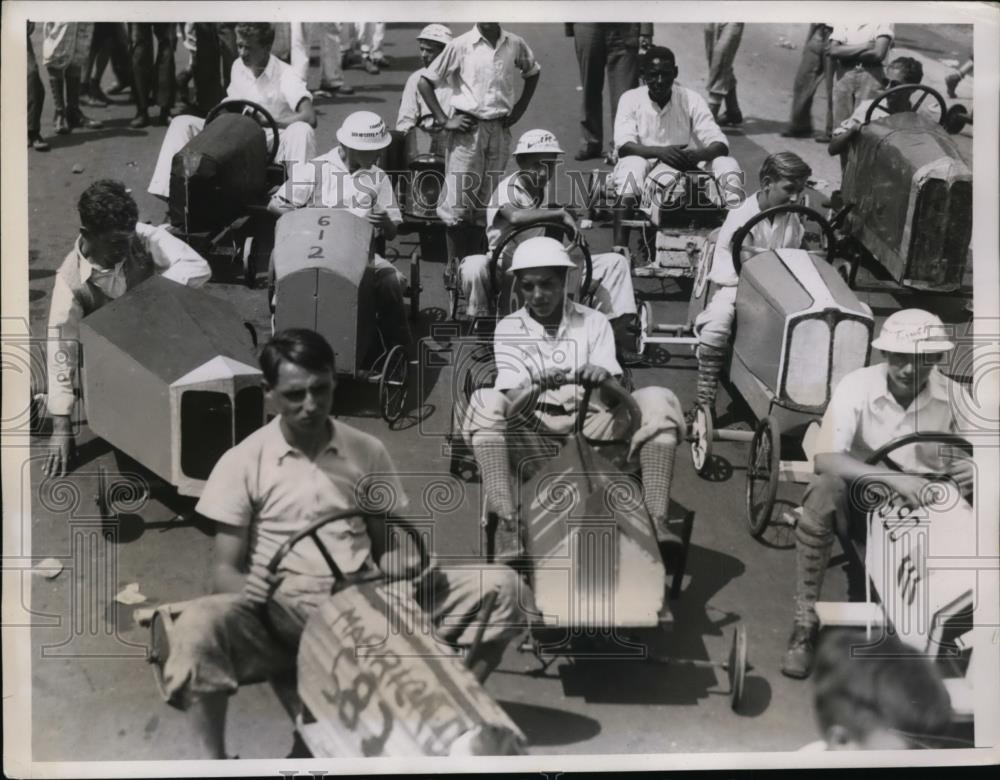 1935 Press Photo 650 entrants in the Soap Box Derby in Philadelphia, PA 1935 Press Photo 650 entrants in the Soap Box Derby in Philadelphia, PA