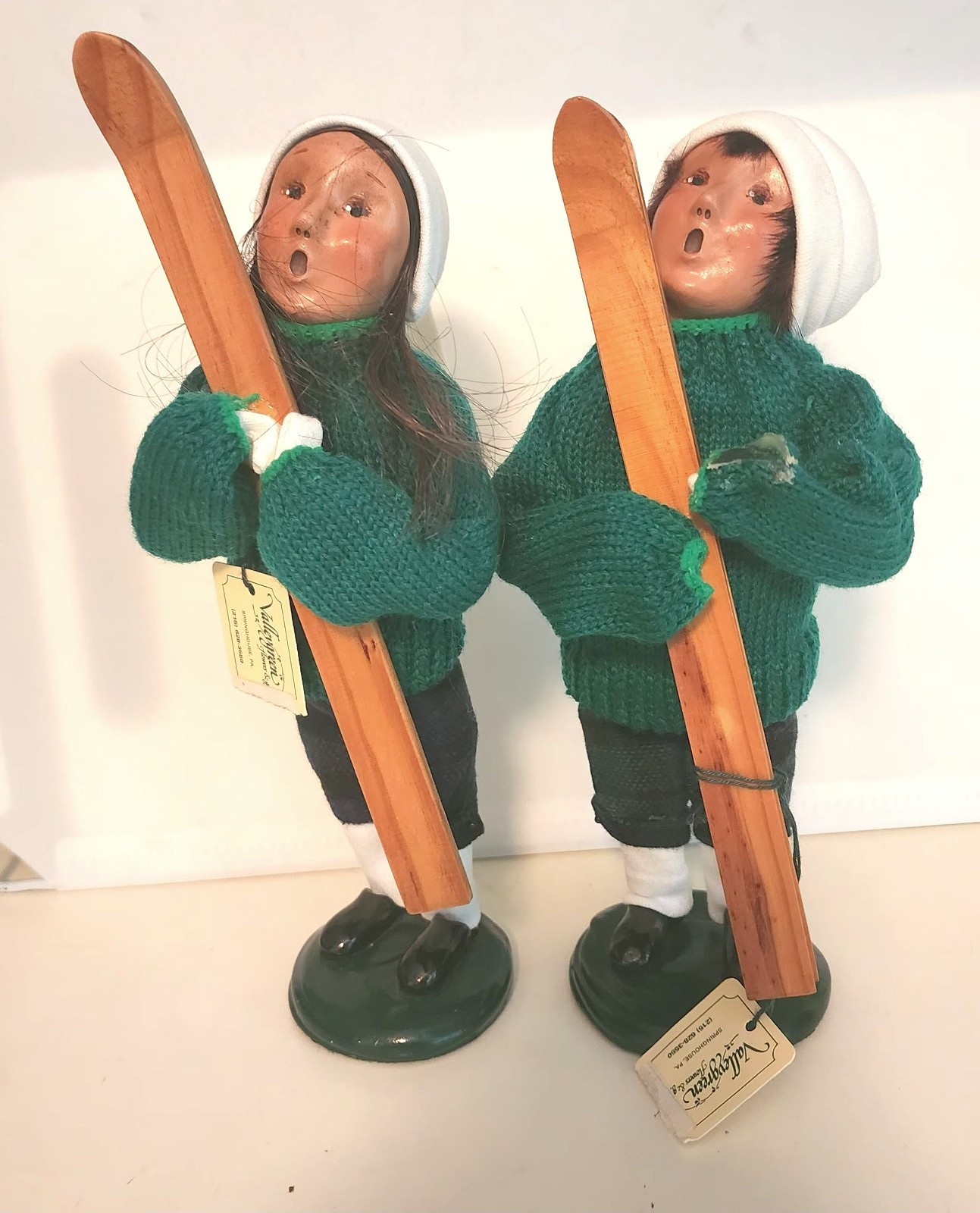 VTG 1997 GIRL & BOY BYERS CHOICE CAROLERS WITH WOODEN SKIS VTG 1997 GIRL & BOY BYERS CHOICE CAROLERS WITH WOODEN SKIS